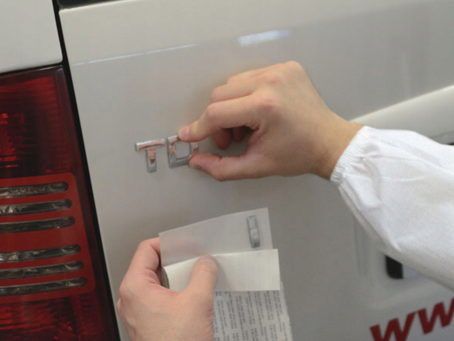 APP taśma do naklejania emblematów 100 mm x 200 mm Marka APP