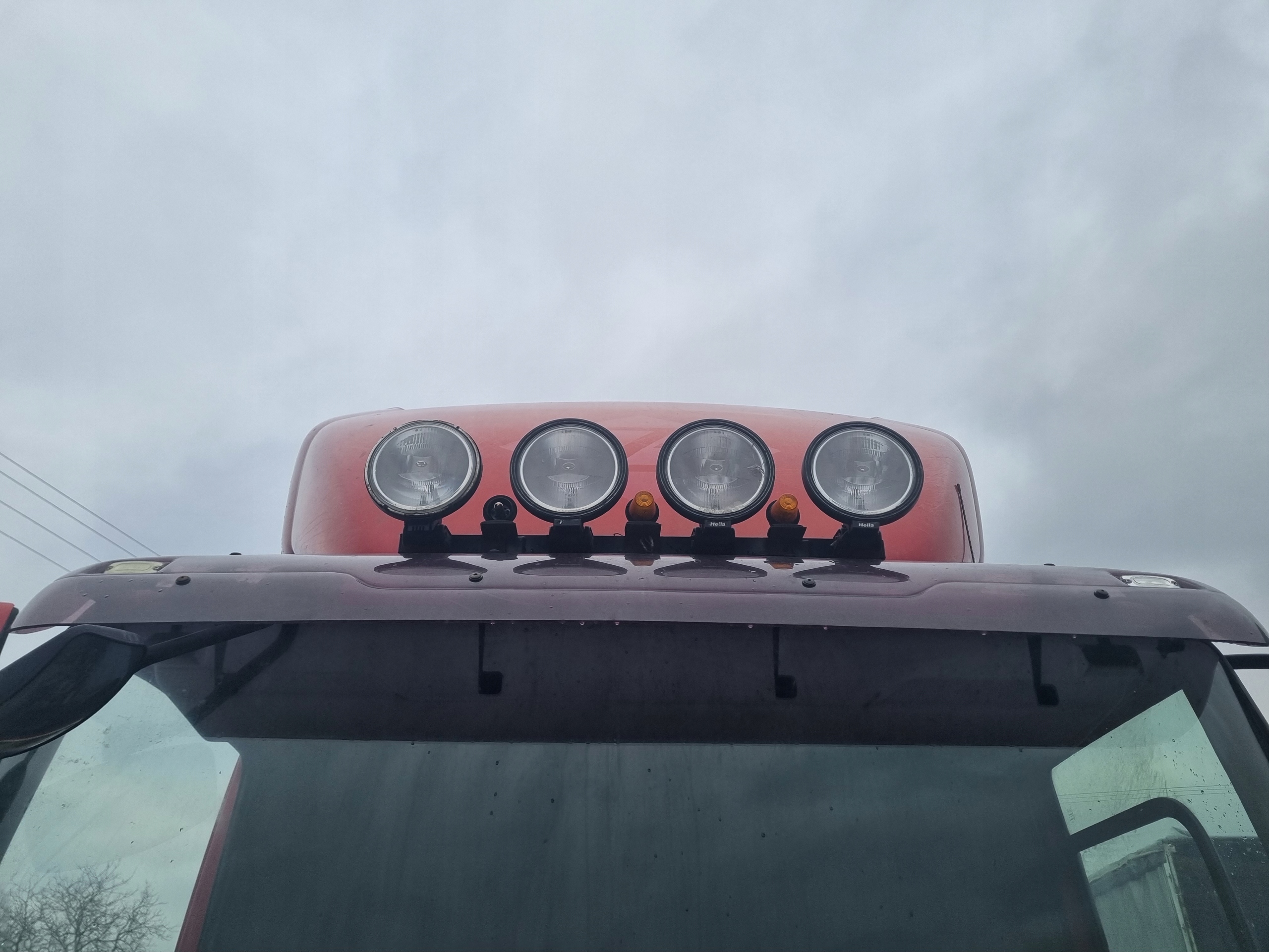 ГАЛОГЕНЫ HELLA PLUS БАЛКА КРЫШИ DAF 85 CF