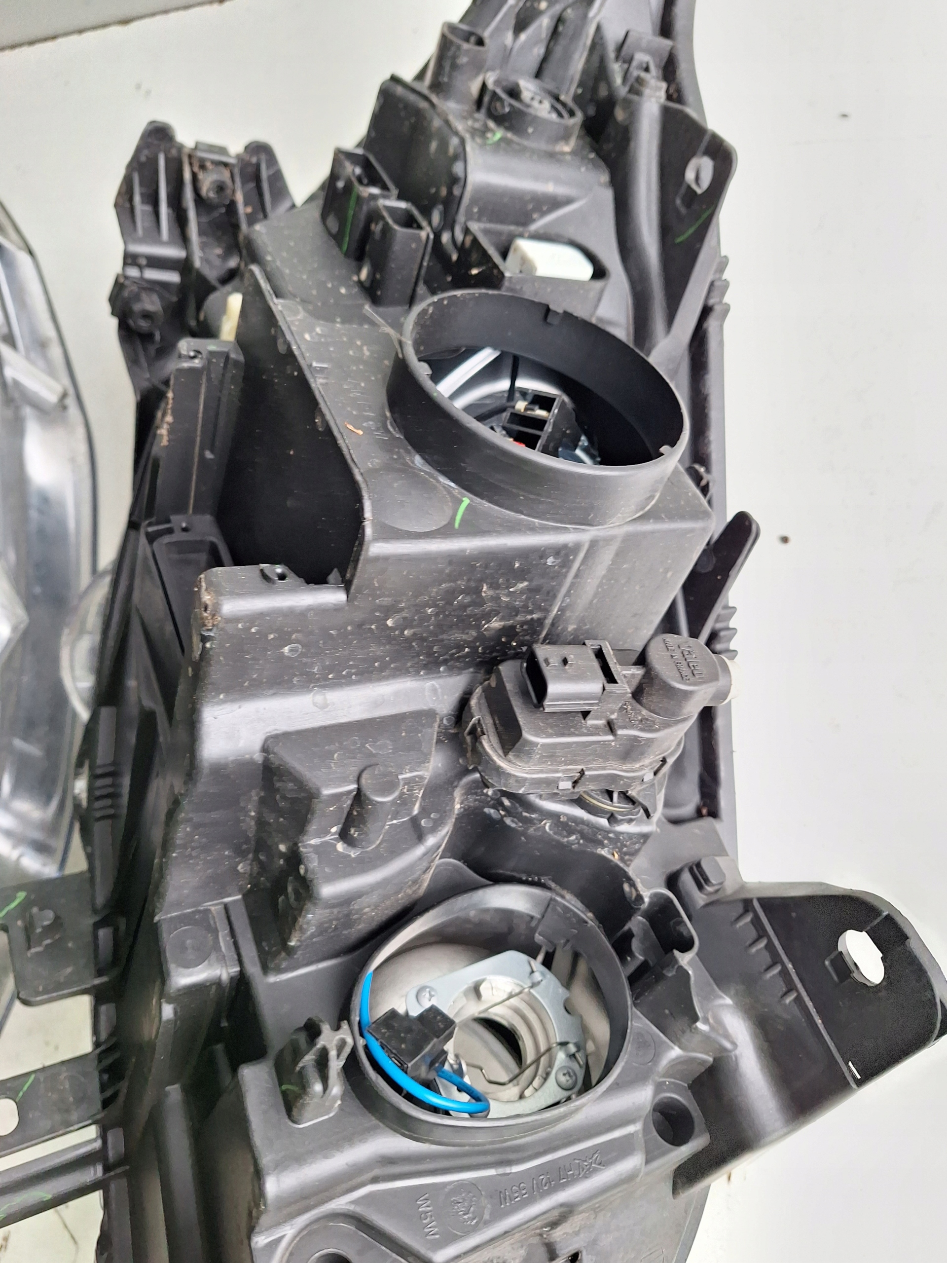RENAULT LAGUNA III LIFT 11-14 light right DEPO