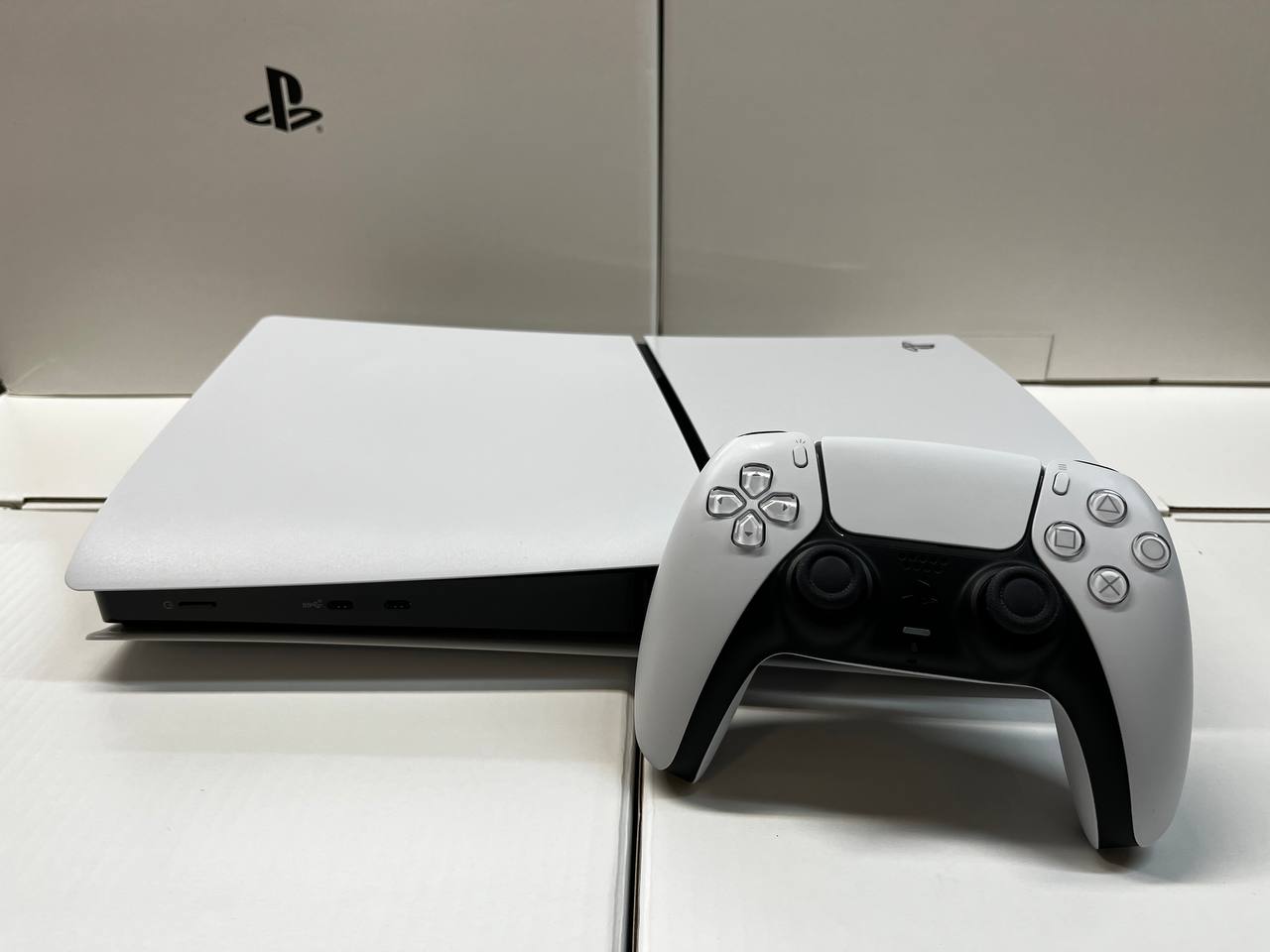 Konsola SONY PlayStation 5 Slim Digital PS5 SLIM 1TB Digital Wersja PlayStation 5 Digital Edition