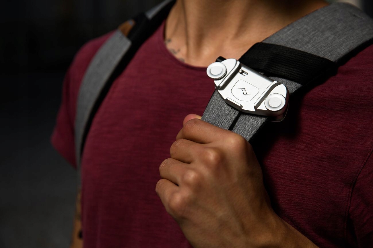 Peak Design Capture V3 srebrny z płytką standard Model V3