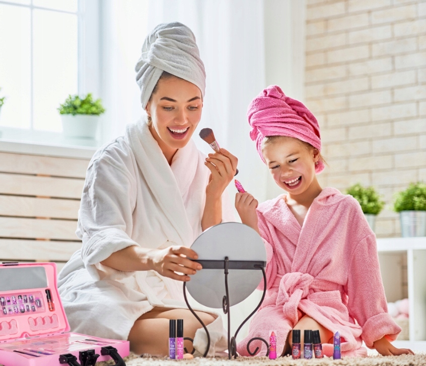 ZESTAW KOSMETYKÓW do malowania MAKIJAŻU KOSMETYKI DLA DZIECI MAKEUP TOREBKA Marka Stator