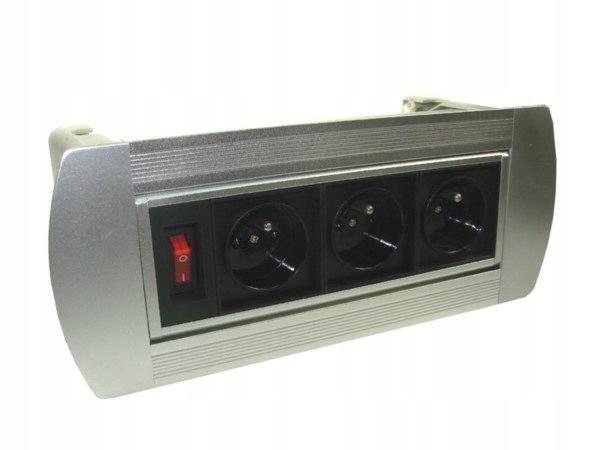 Mediální port Latis 3*230V s vypínačem