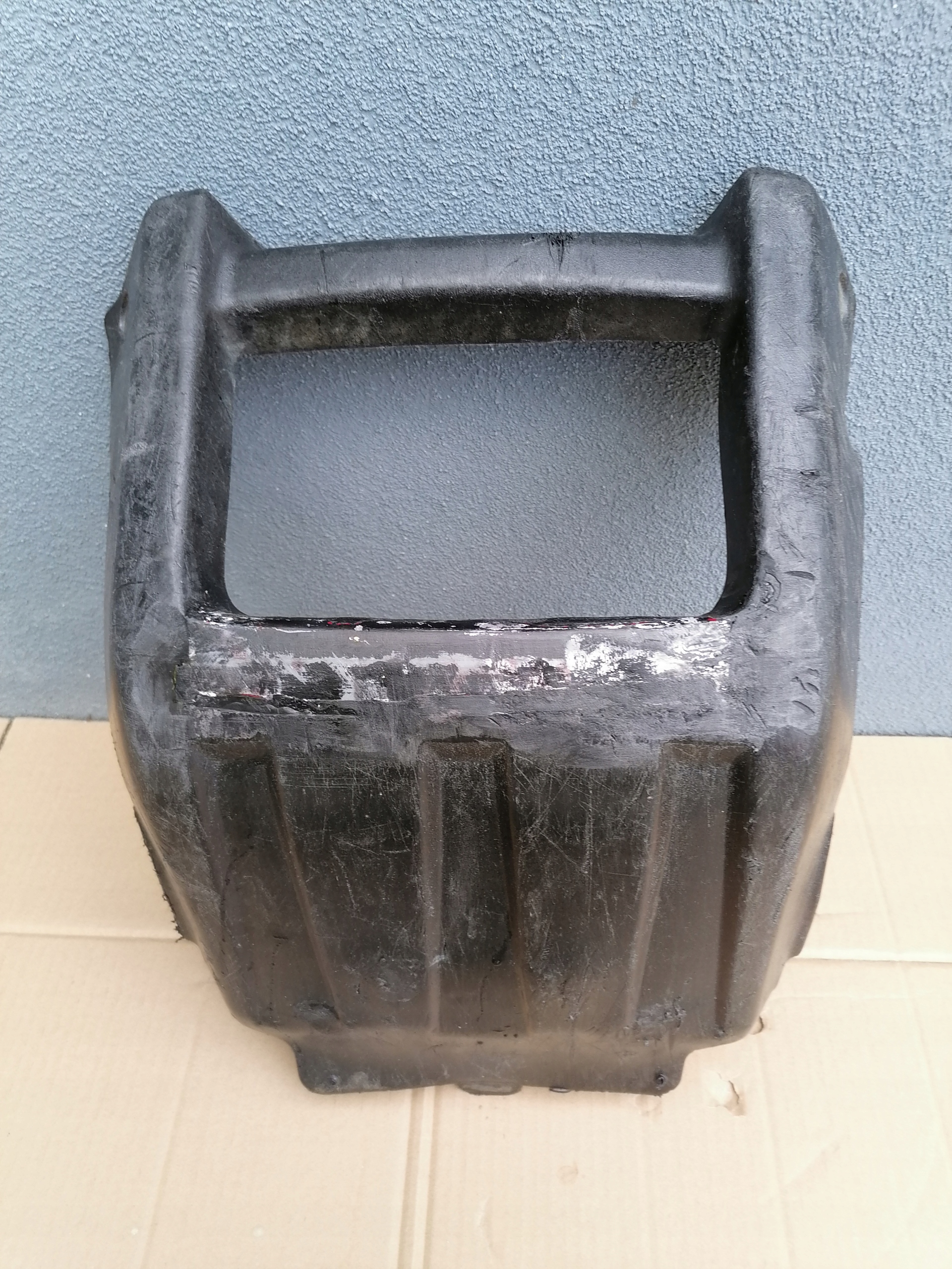 Suzuki vinson 500 zderzak atrapa oslona