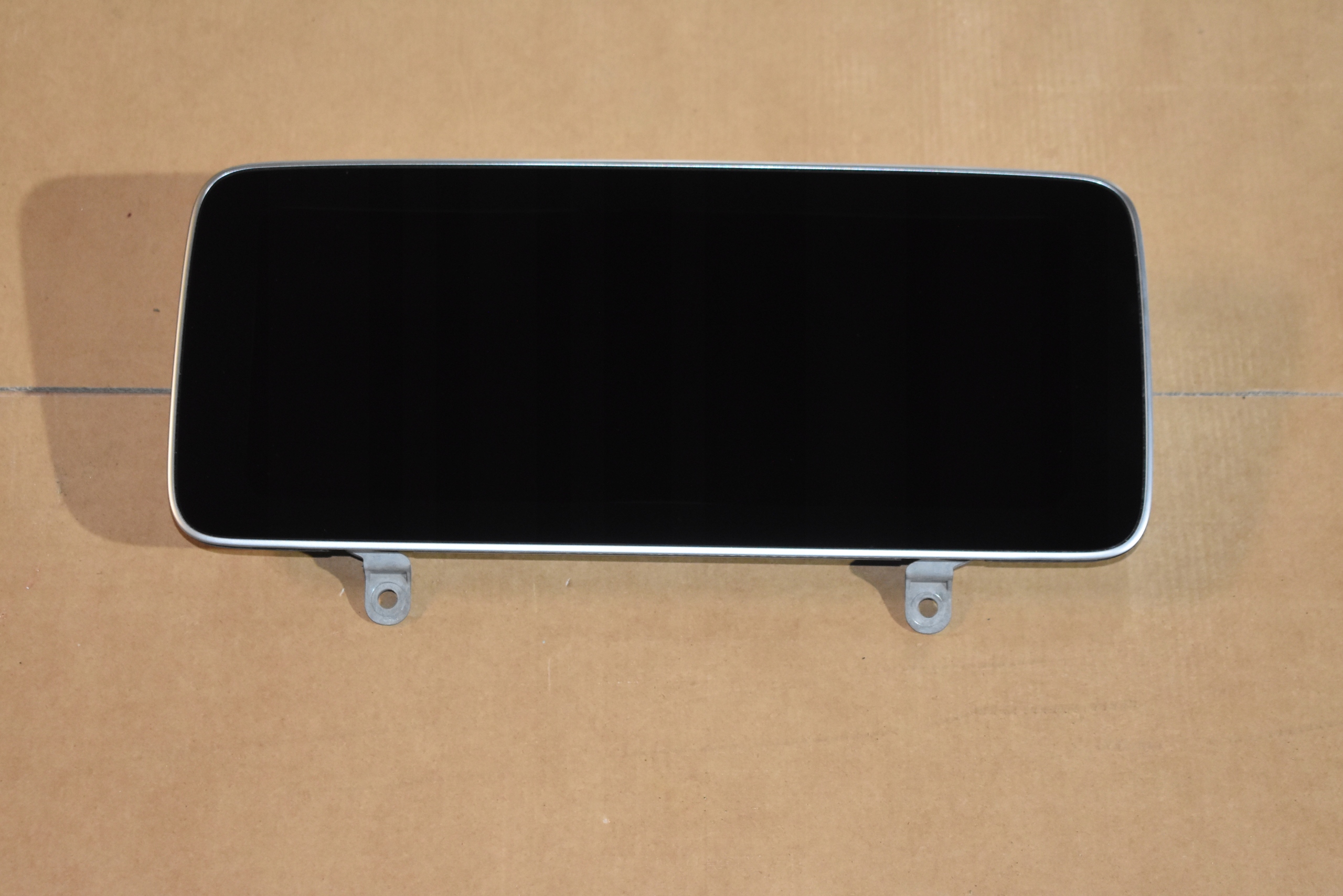 perfect condition EKRAN display MERCEDES W206 W236 W254 1 9