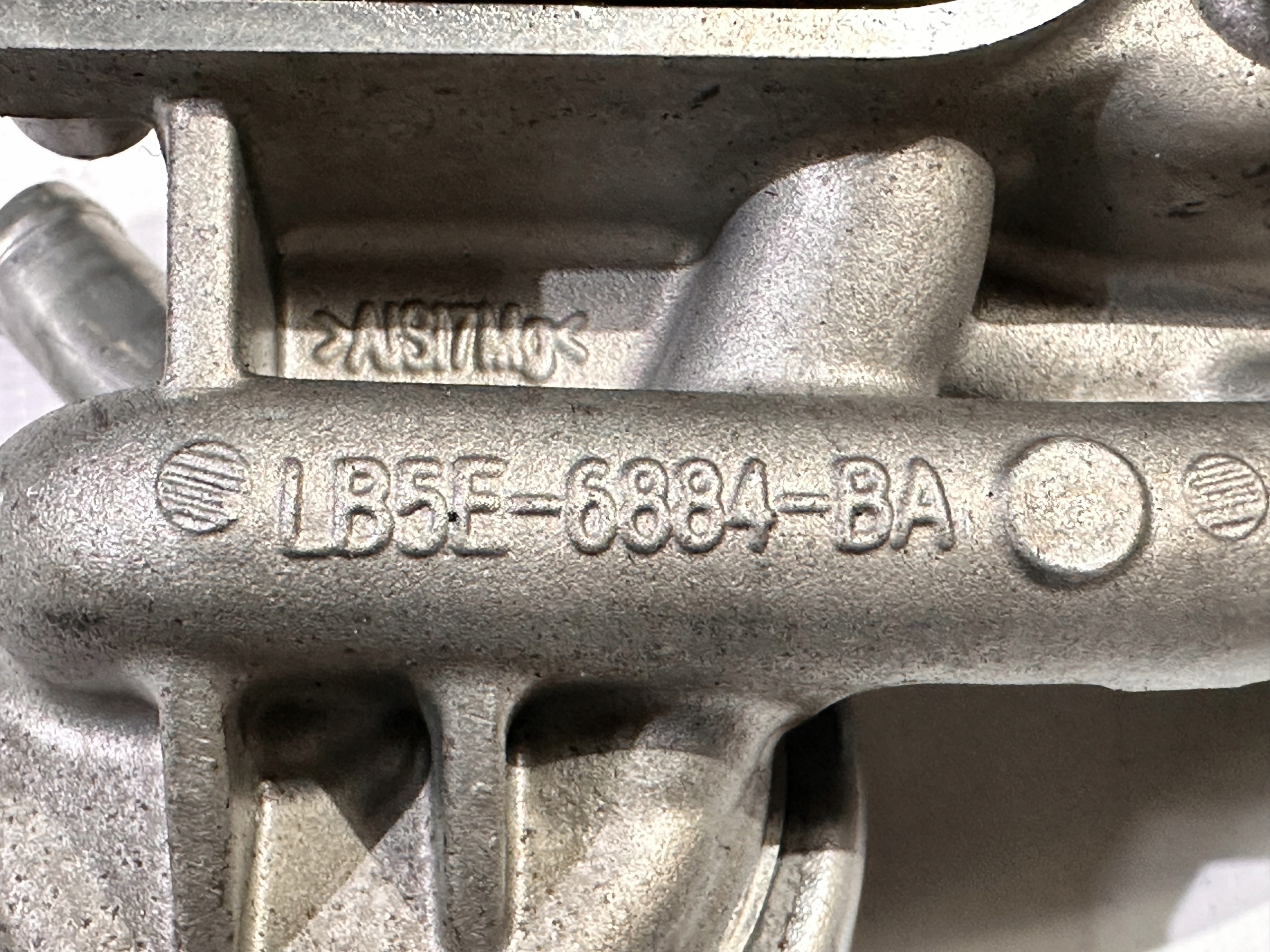 Korpus držač držač adapter filtera ulja Ford Explorer 2.3 2020+
