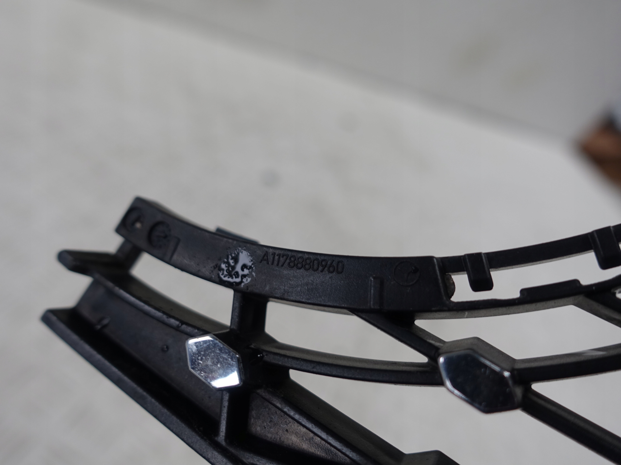 MERCEDES CLA C117 AMG grill grille grid left
