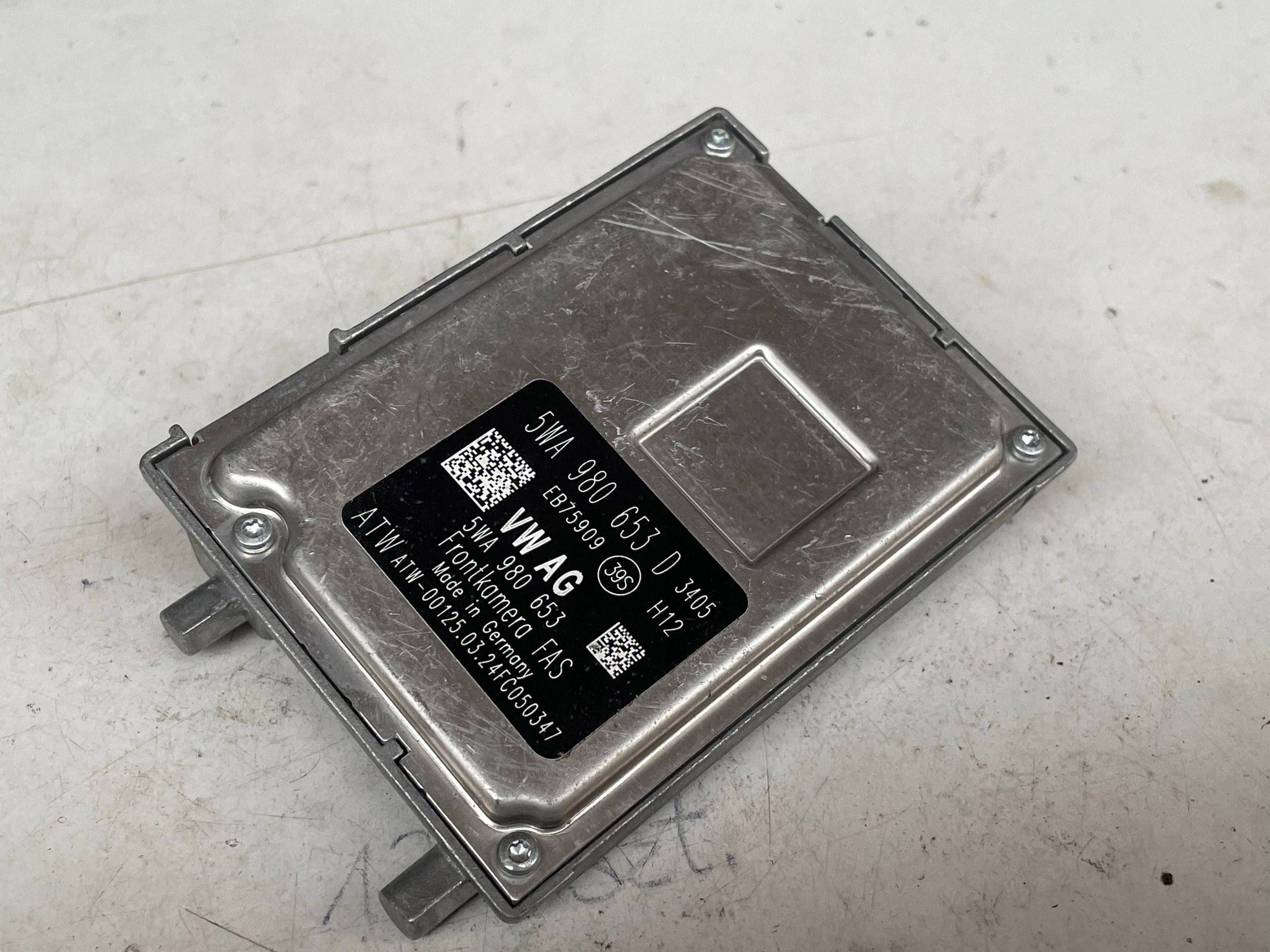 KAMERA PRZEDNIEJ windows (ADAS) AUDI A3 8Y 5WA980653D @M