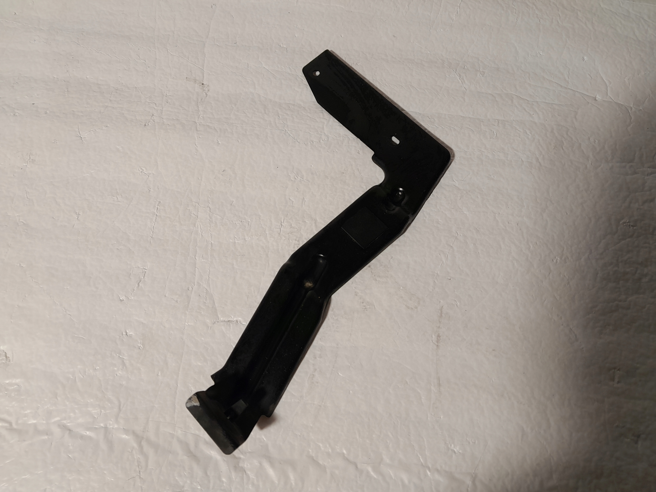 AUDI A4 B9 LIFT Berline Support Support plaque Pare choc Arrière 8W5807329A