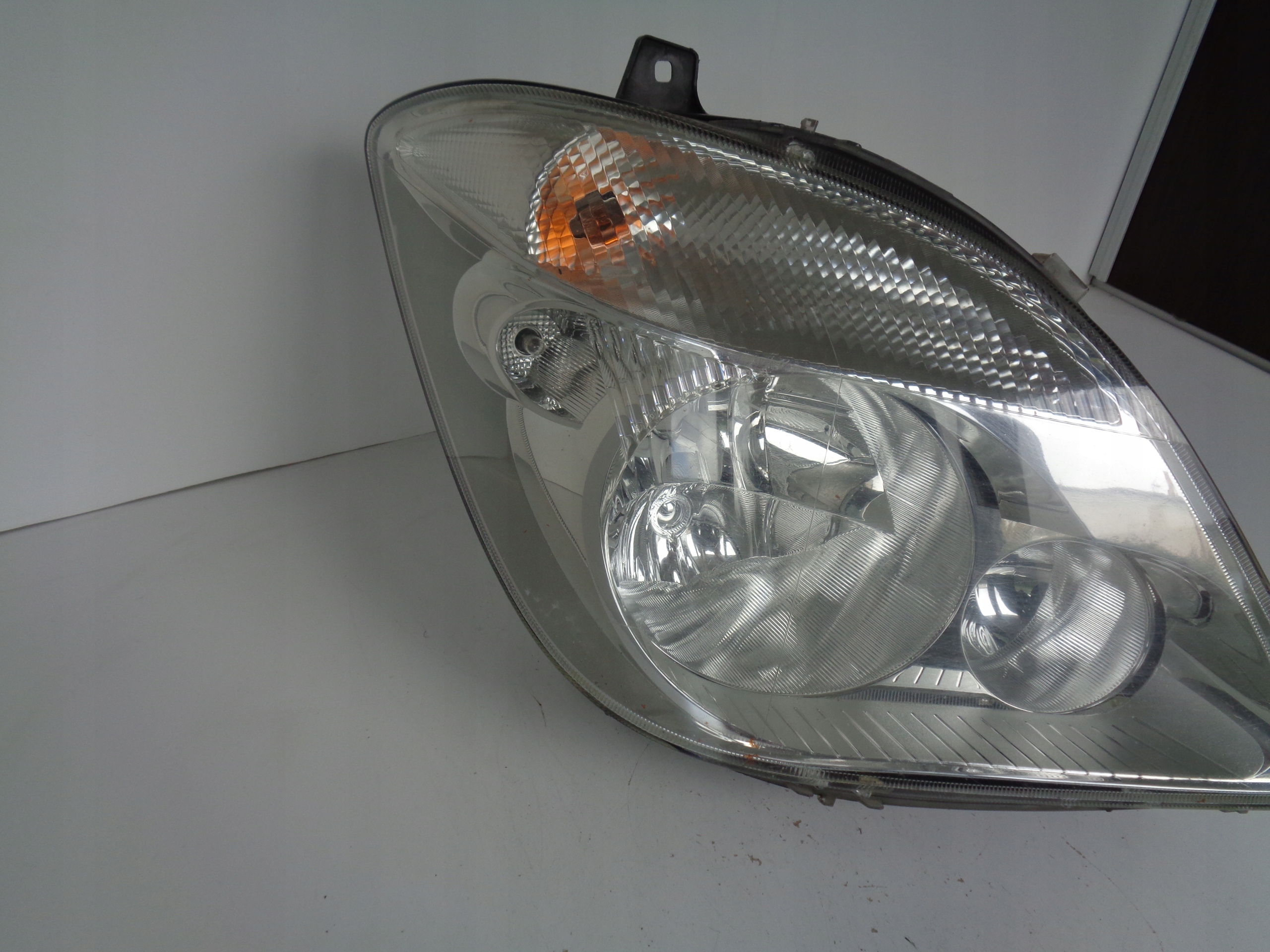 light right REFLEKTOR MERCEDES SPRINTER W906 06-13