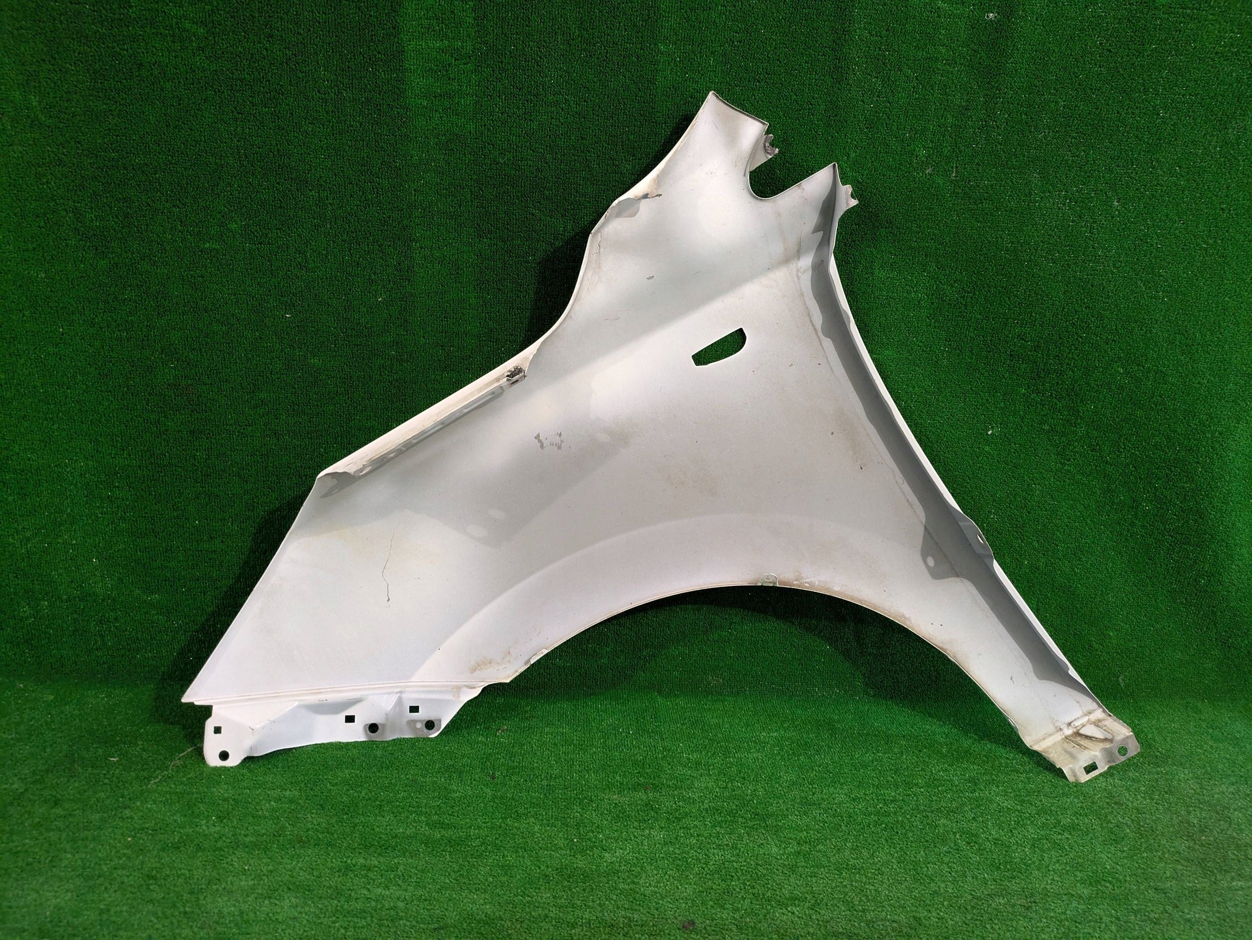 fender front right HYUNDAI IX35 NR.087