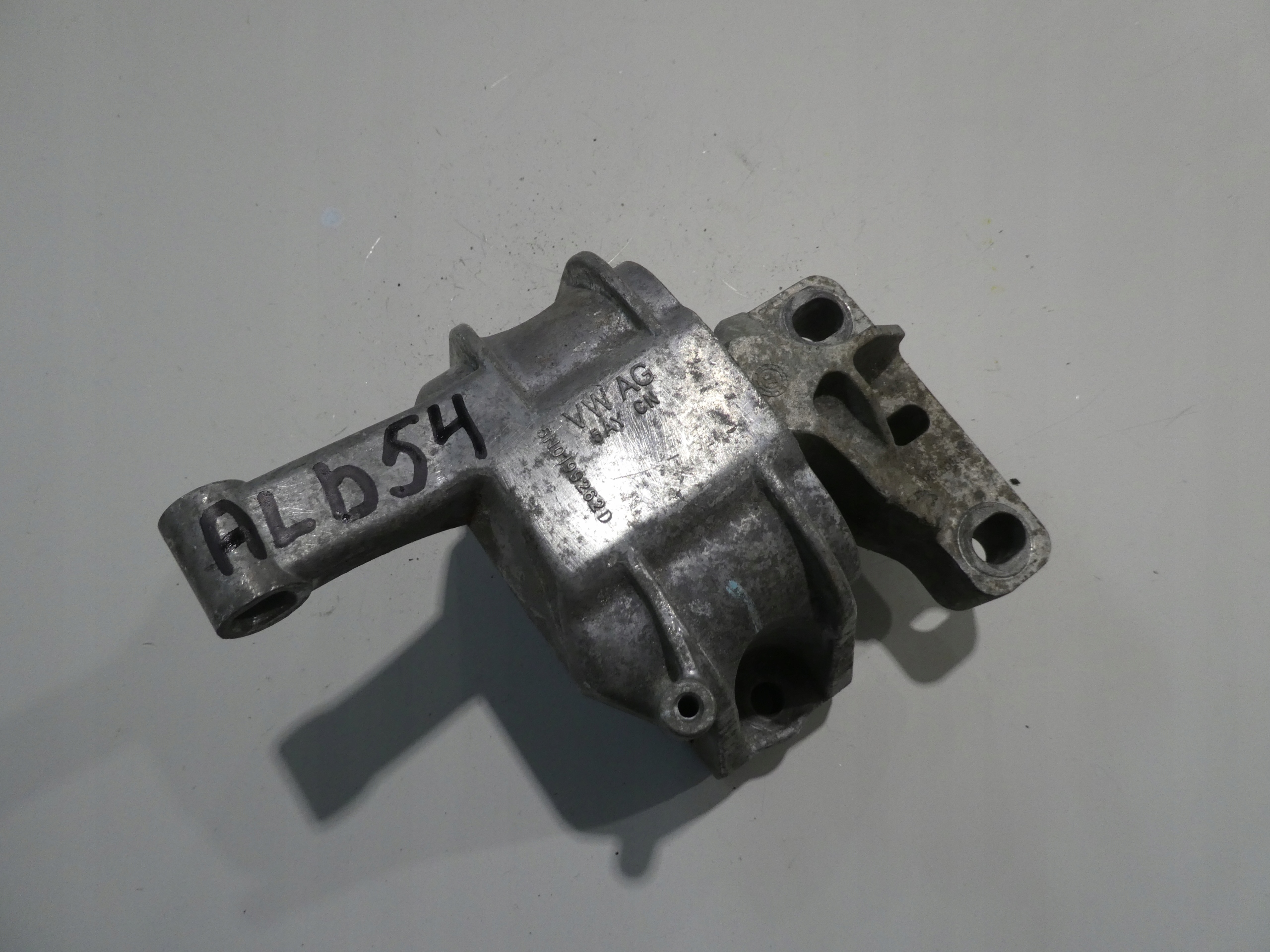 VW AUDI SKODA engine mount 5N0199262D
