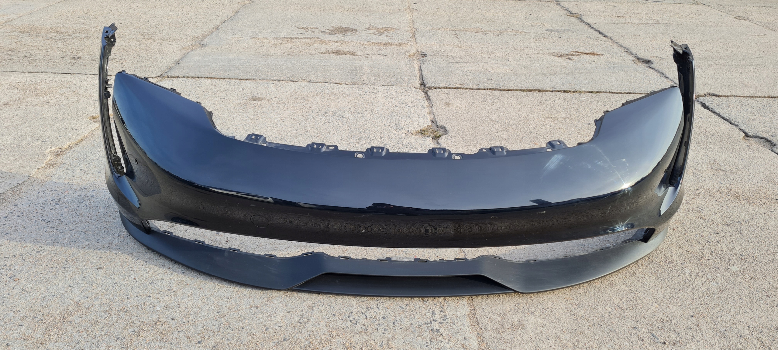 PORSCHE TAYCAN BUMPER FRONT 9J1