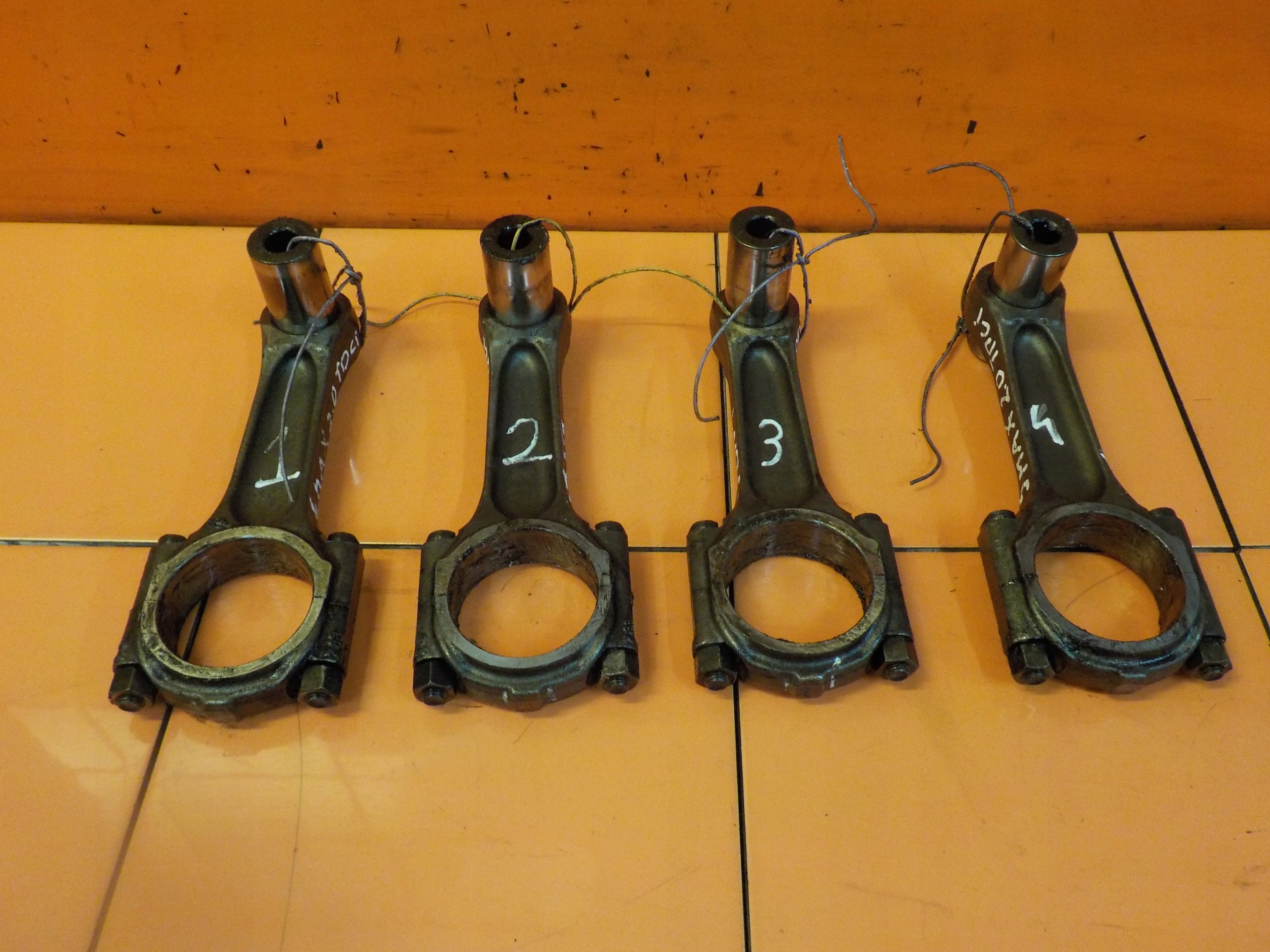 S-MAX GALAXY 2.0 TDCI 09r 140KM korbowod 783