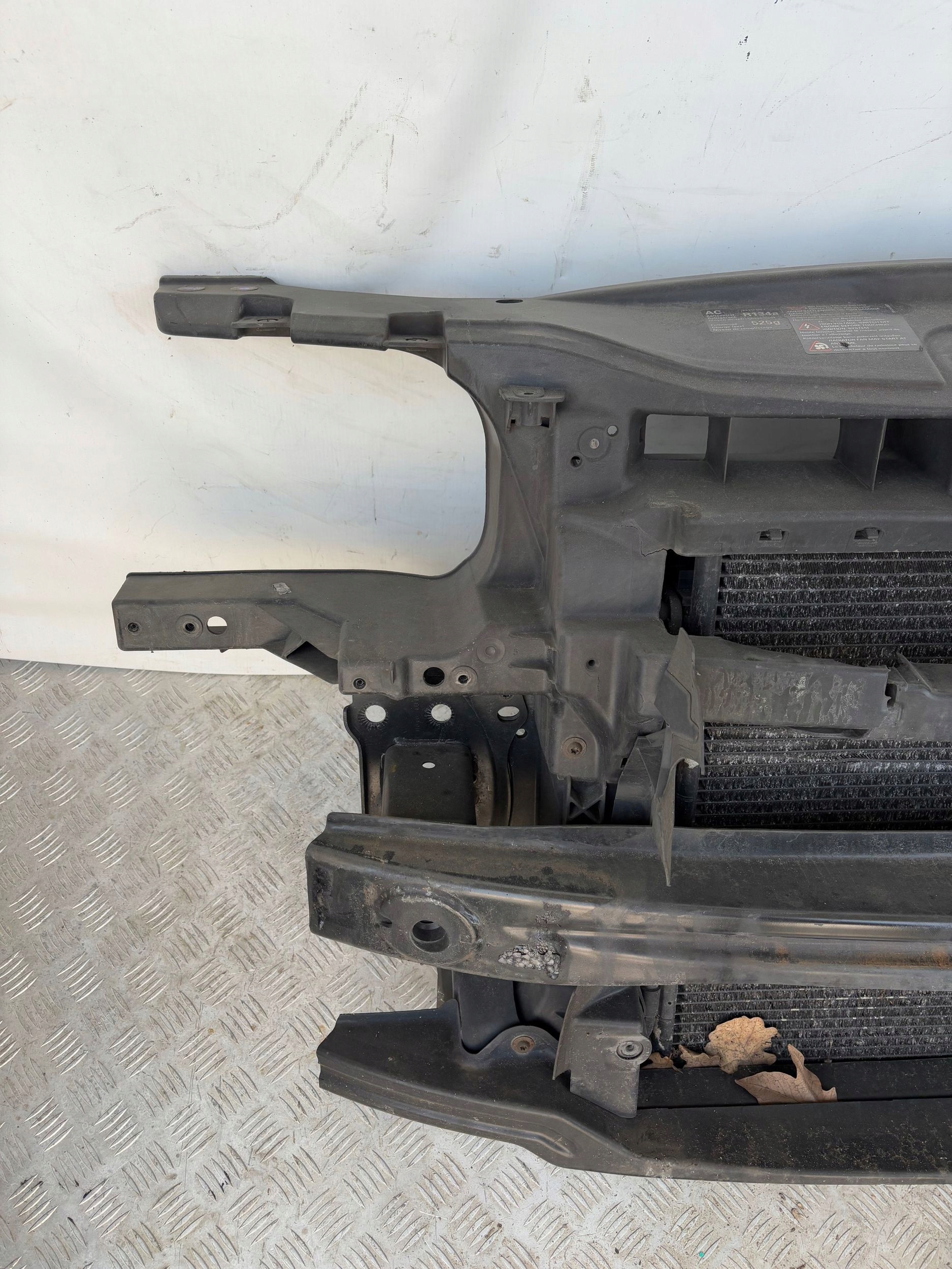 support panel for radiators radiator VW TOURAN and 2.0 TDI 03