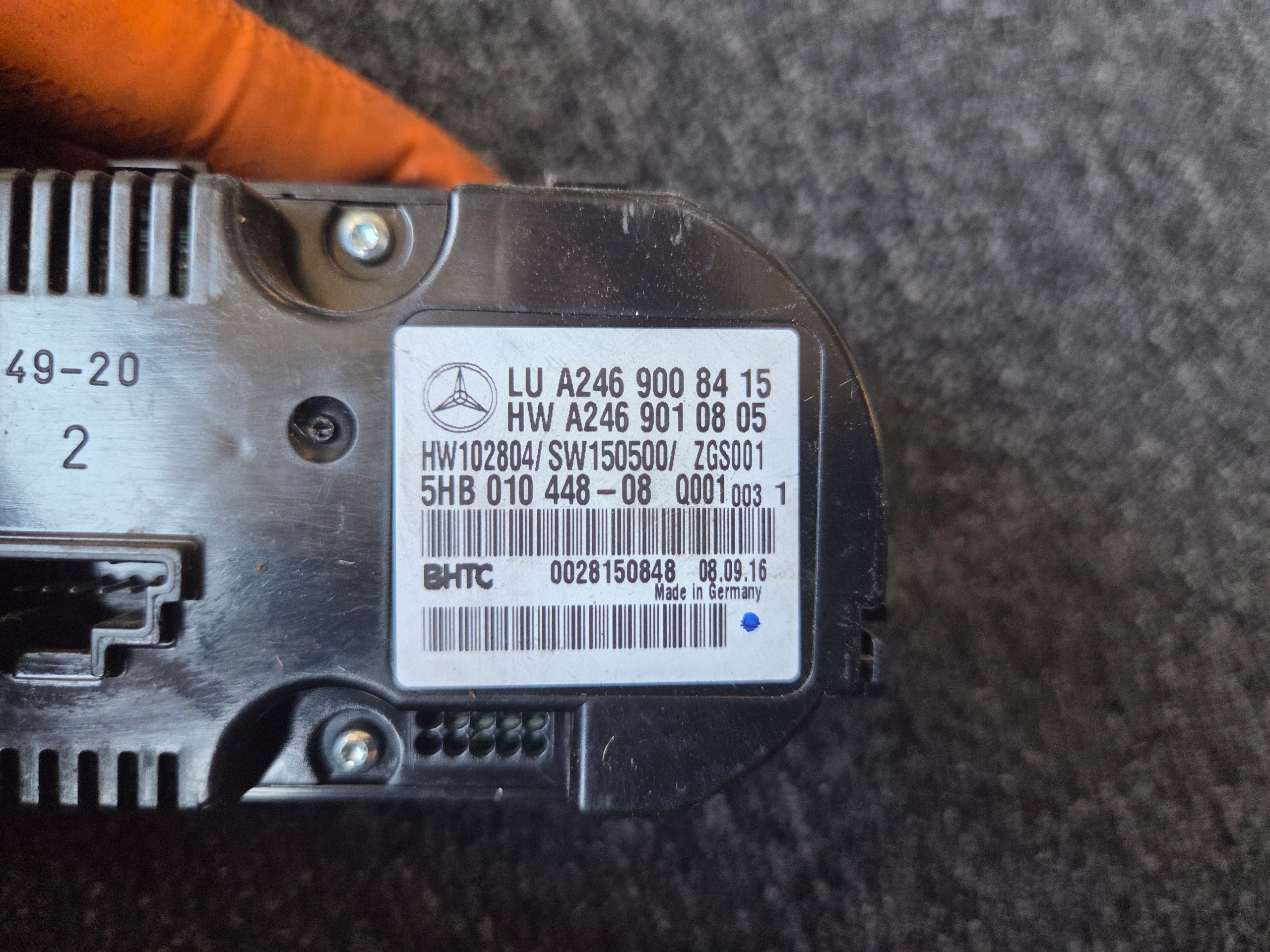 Unite commande clima Bouches buses MERCEDES A W176 CLA W117 A2469008415