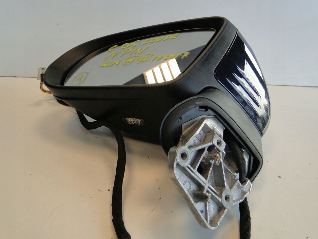 MERCEDES C KLASA 205 COUPE LUSTERKO LEWE 14 PINÓW Strona zabudowy lewa prawa