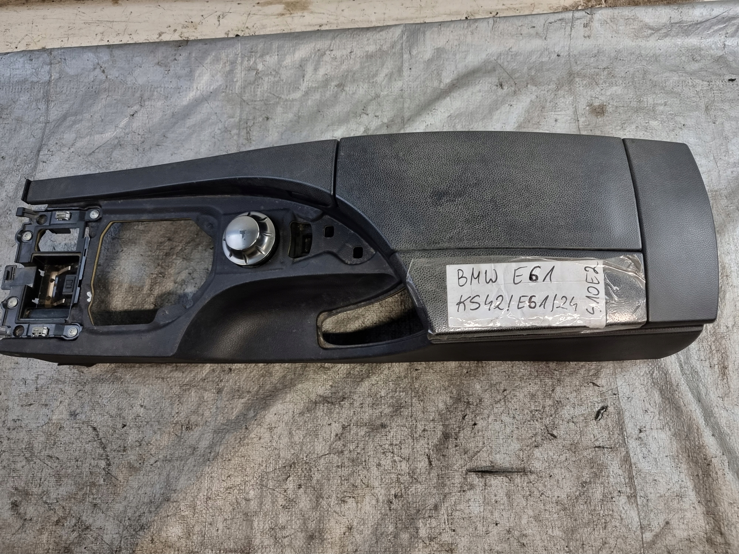 TUNEL central armrest OE 7034086 BMW 5 E61