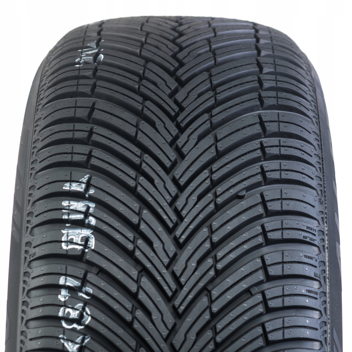 1x 215/55 R18 Pirelli Cinturato All Season SF3