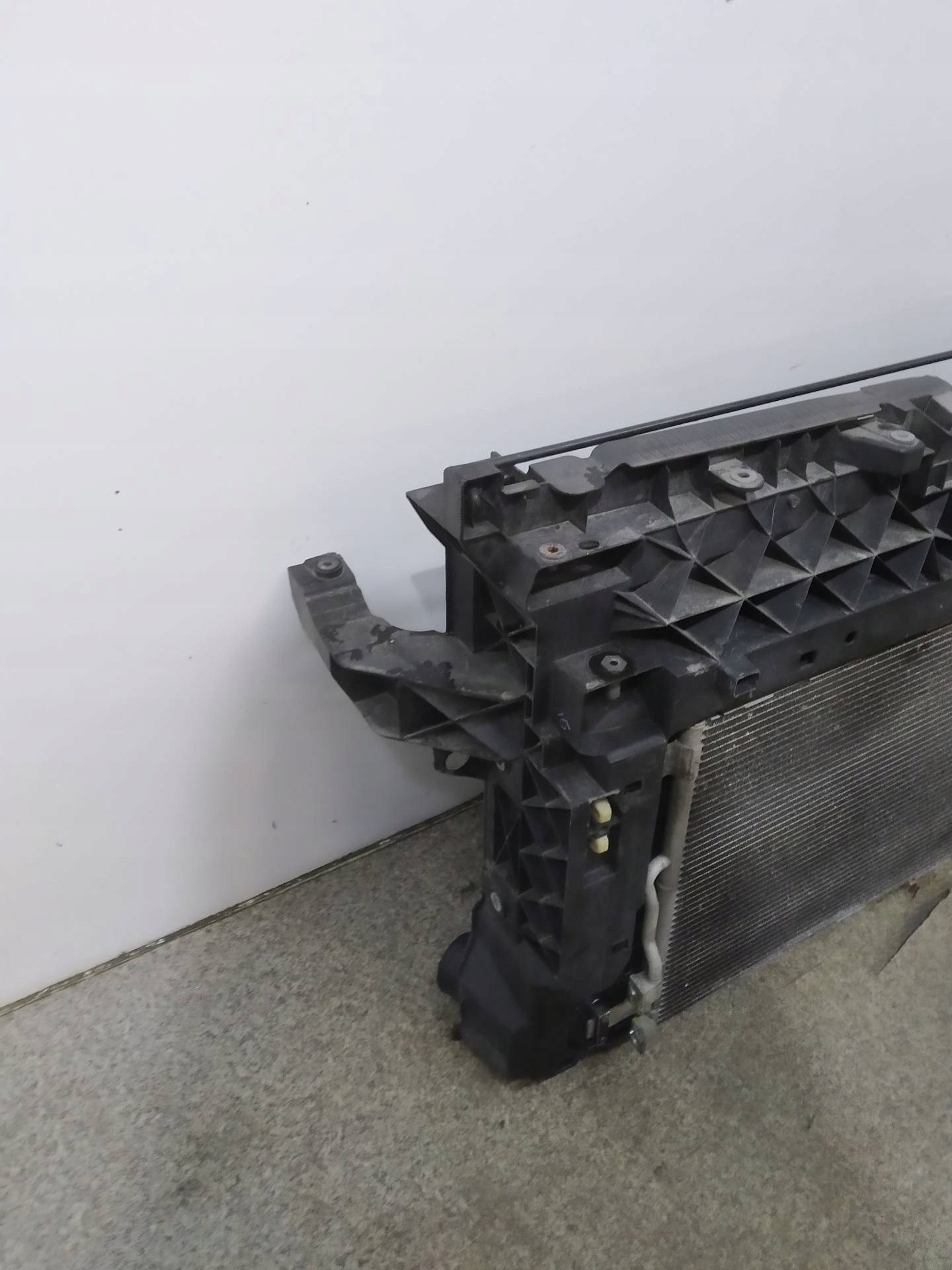 support panel for radiators radiator 2.0 TSI 300KM Cupra Ateca and (2018–2024)