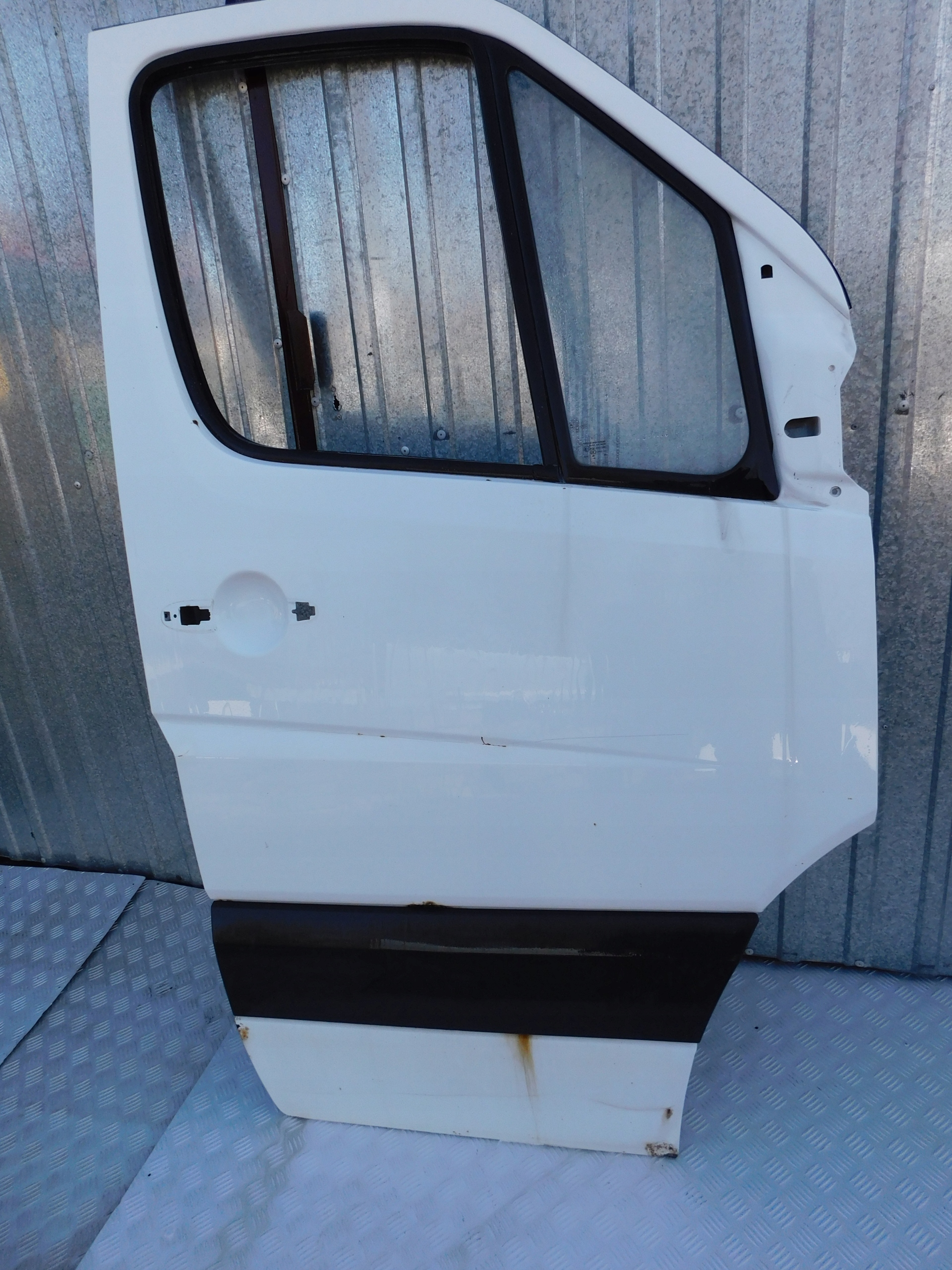 Mercedes Sprinter 906 VW Crafter dveře pravé předek spolujezdce biale