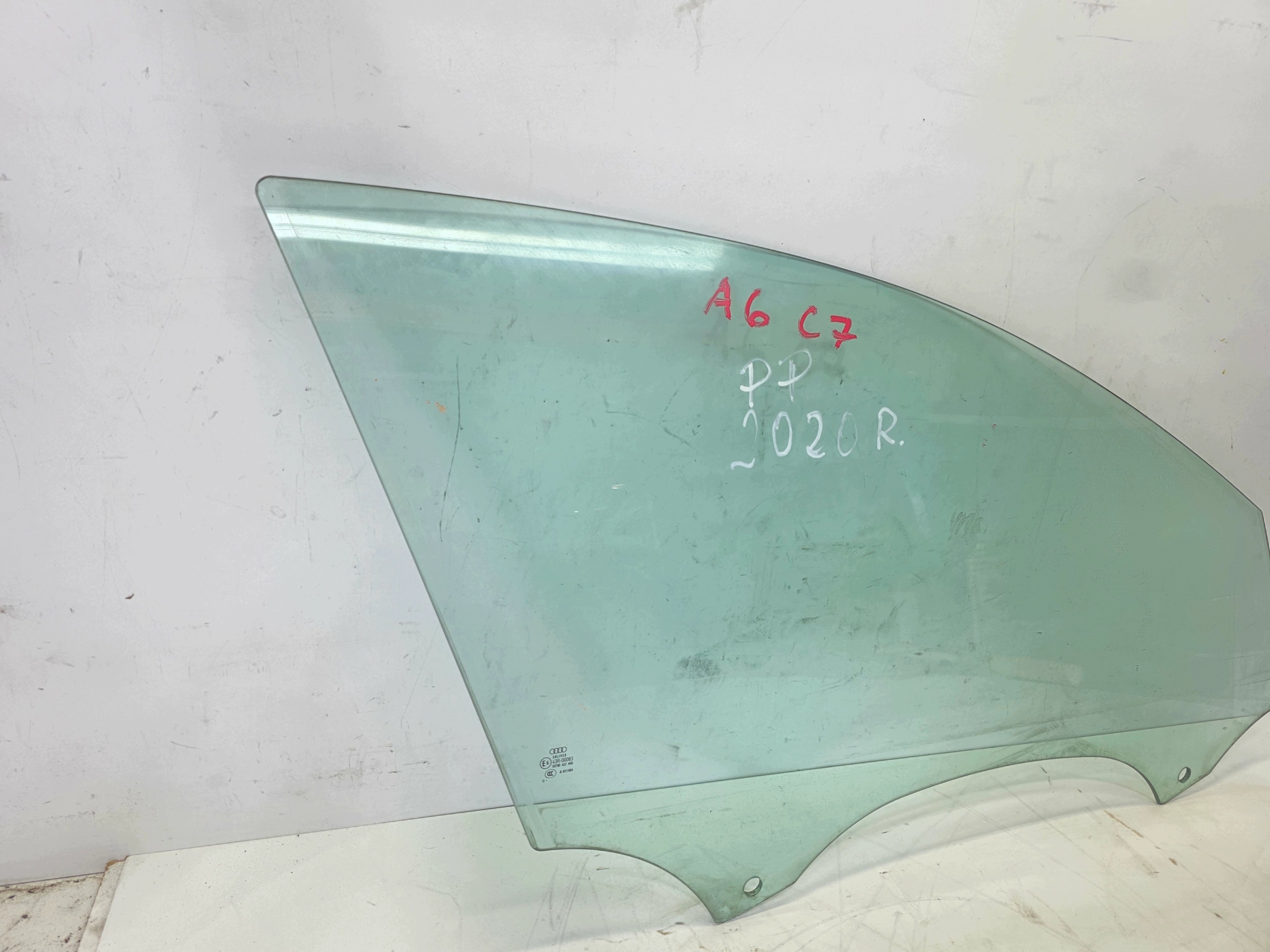 window side door right front AUDI A6 C7 2020 ROK