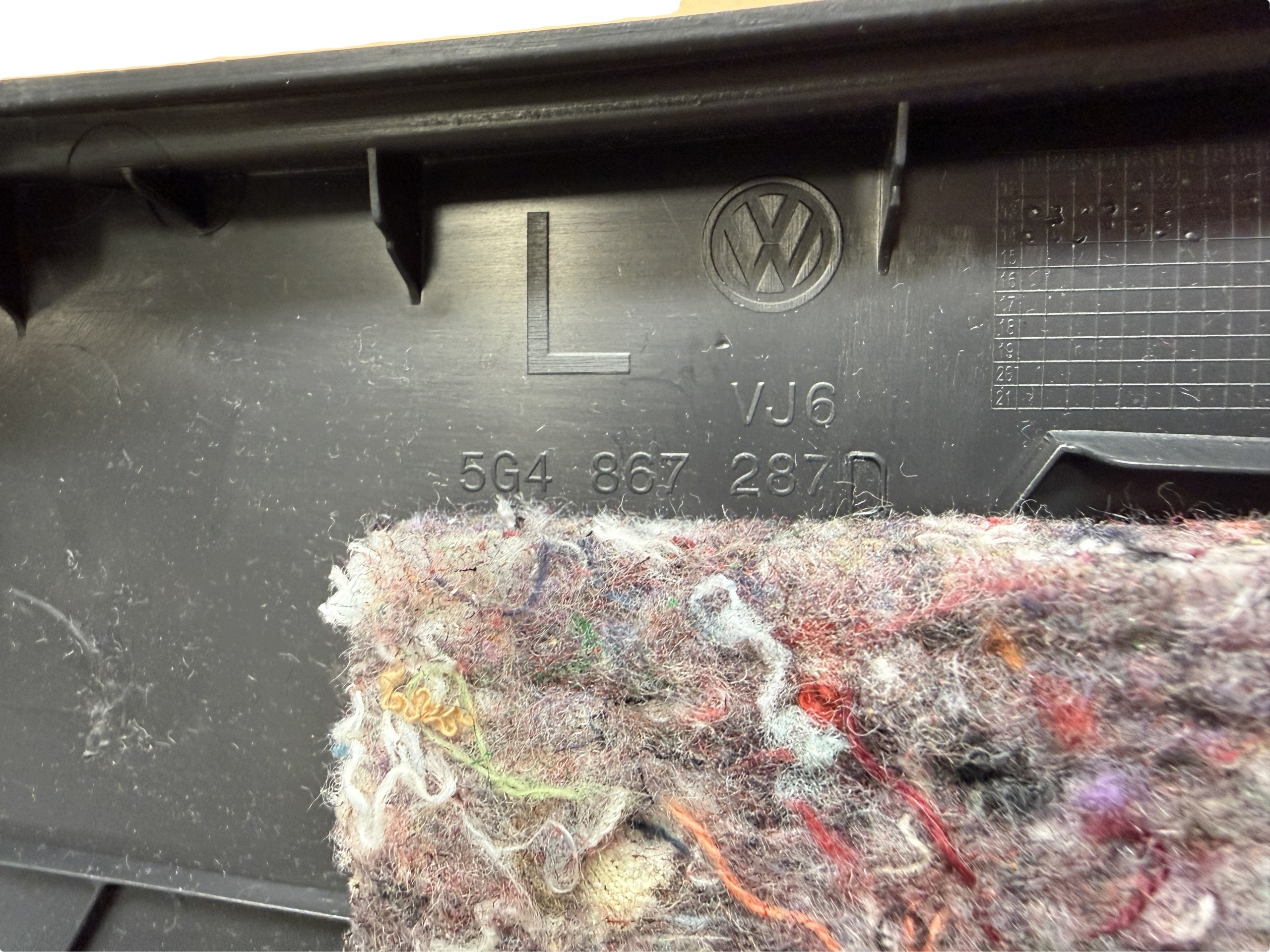 VW GOLF VII 7 cover SLUPKA C left 5G4867287D