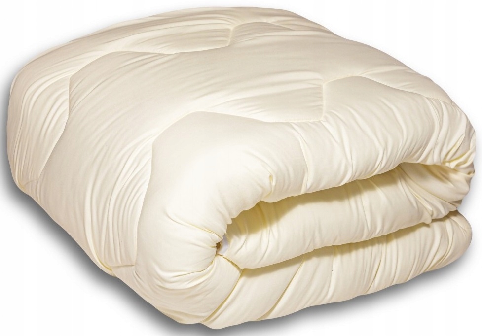 Přikrývka 180x200 CM Antialergická Celoroční Měkká Nadýchaná Krémová Polsko