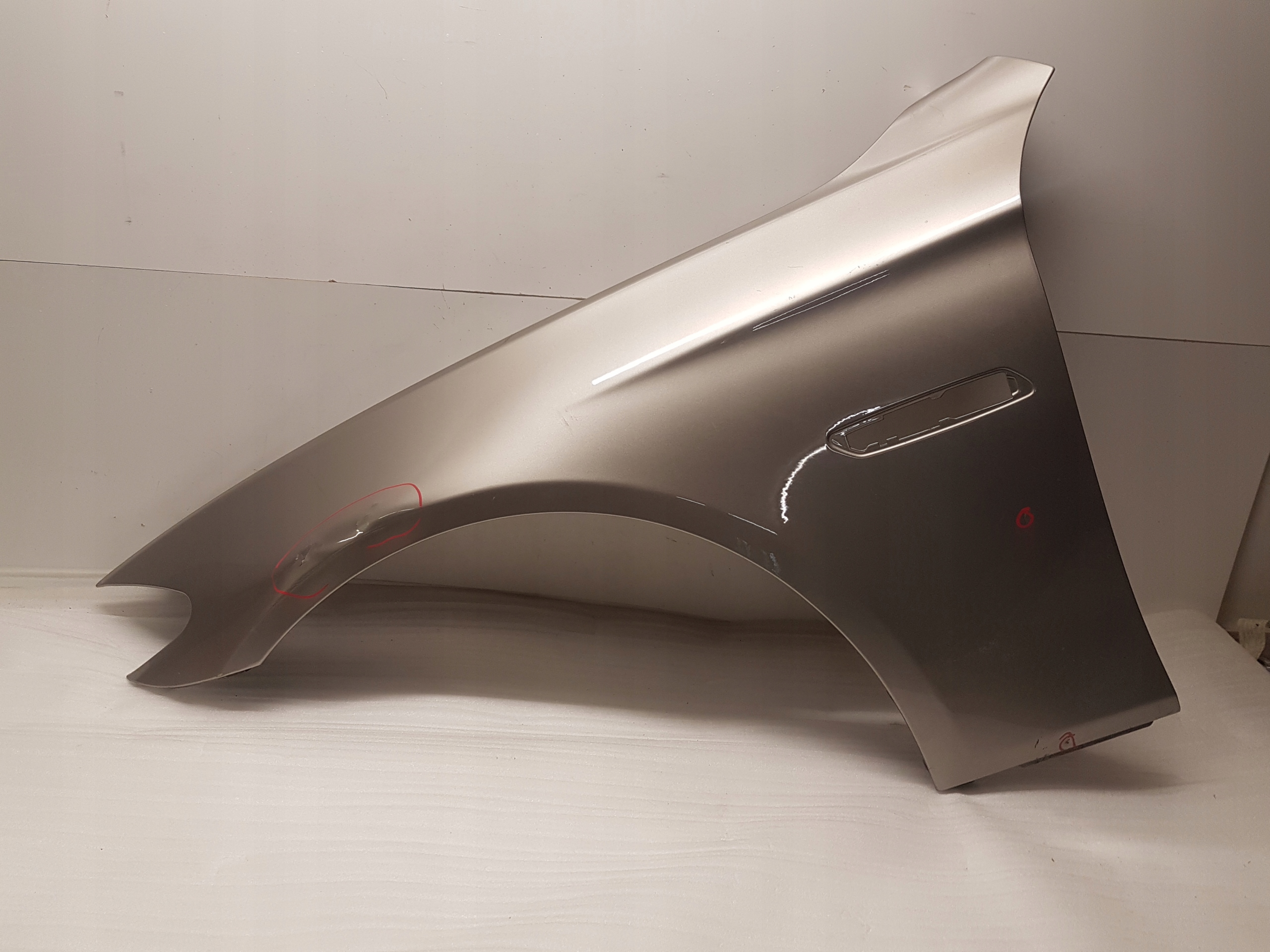 fender left front BMW F10 F11