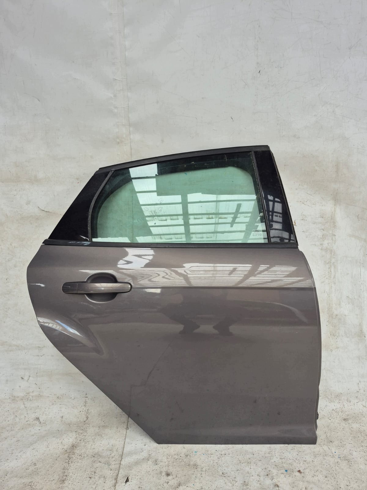 FORD FOCUS MK3 HB 11- Tür rechts heck hinten LAK.VB