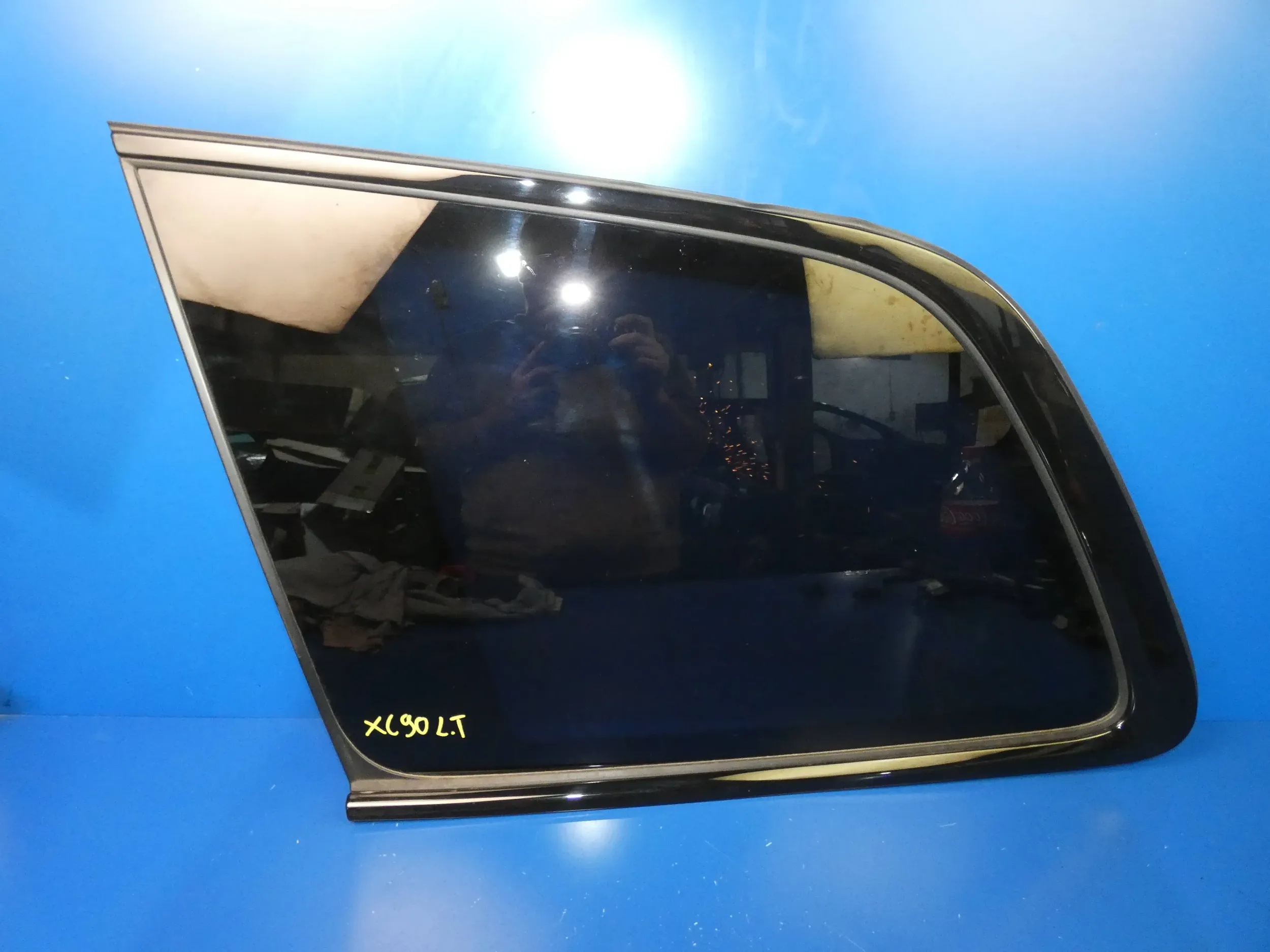 VOLVO XC90 II window bodywork left rear part 2020r