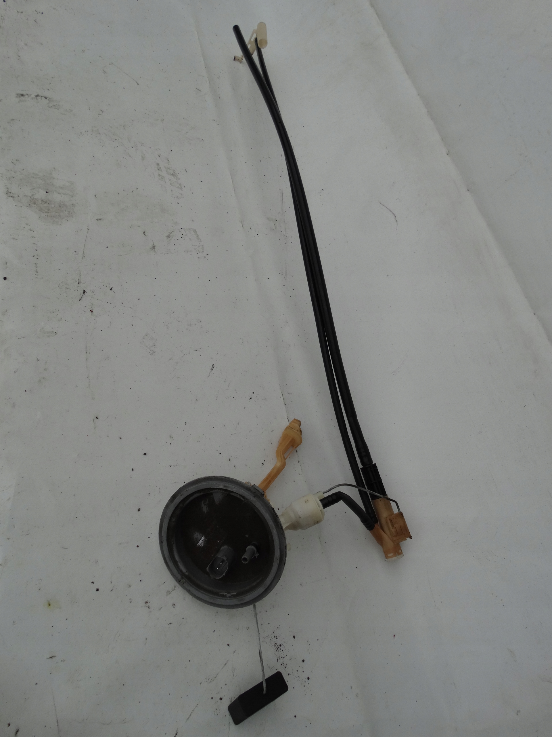 PŁYWAK PALIWA POMPKA PRZELEWOWA BMW E65 E66