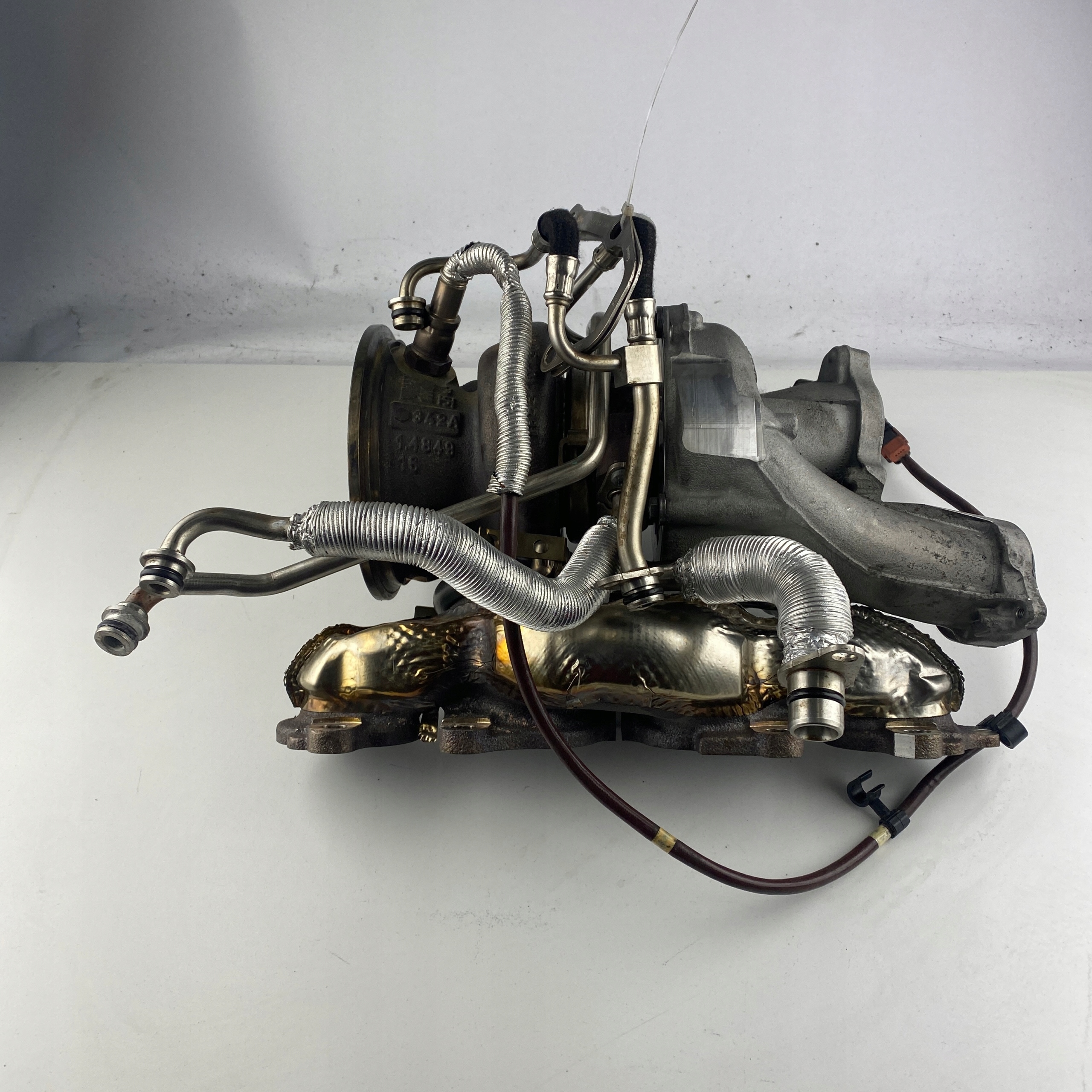 ТУРБОКОМПРЕСОР КОЛЕКТОР ДРОТИ PORSCHE PANAMERA 4.0 V8 CVD CVDA