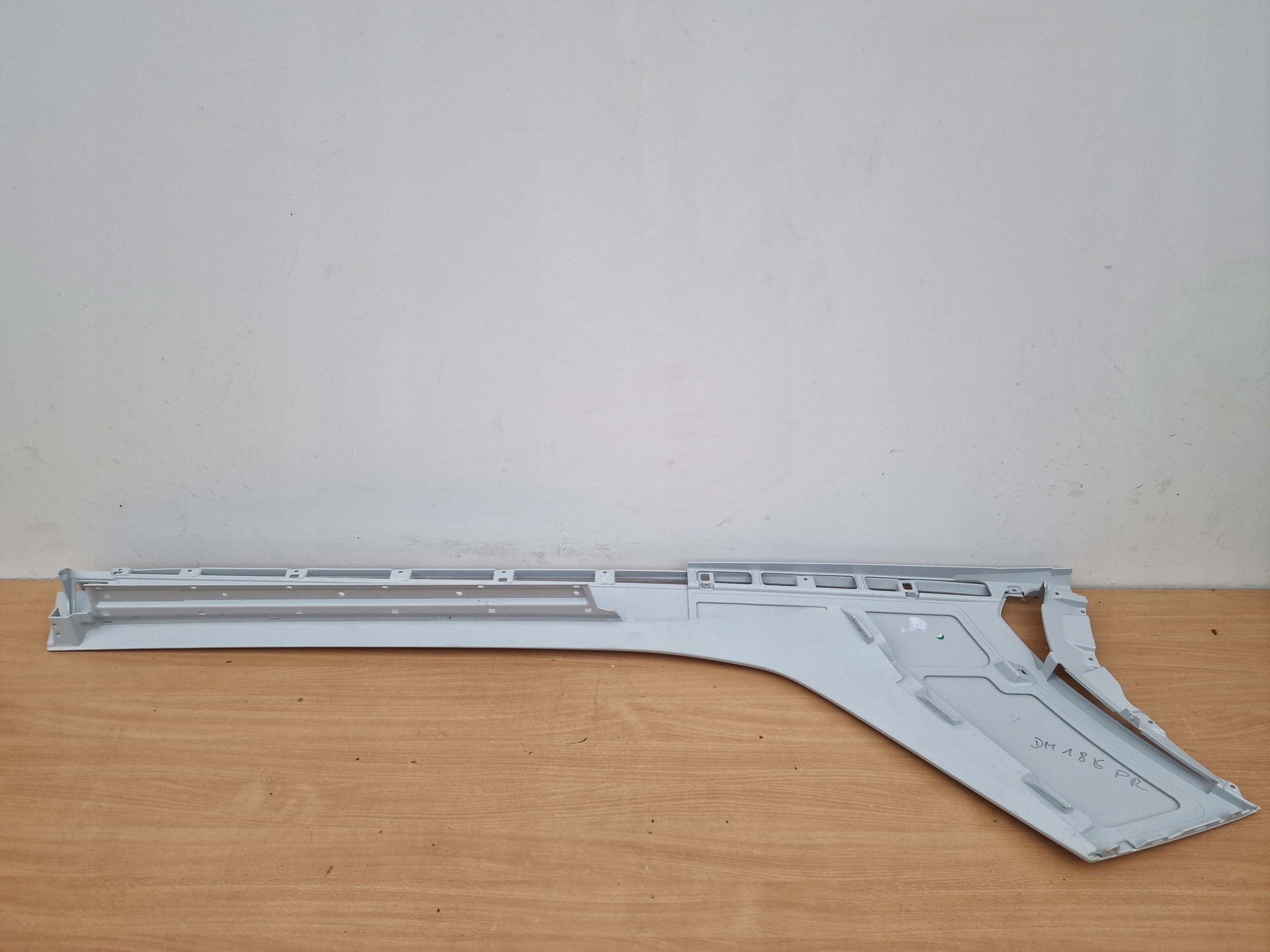 LAMBORGHINI AVENTADOR S left moulding threshold threshold