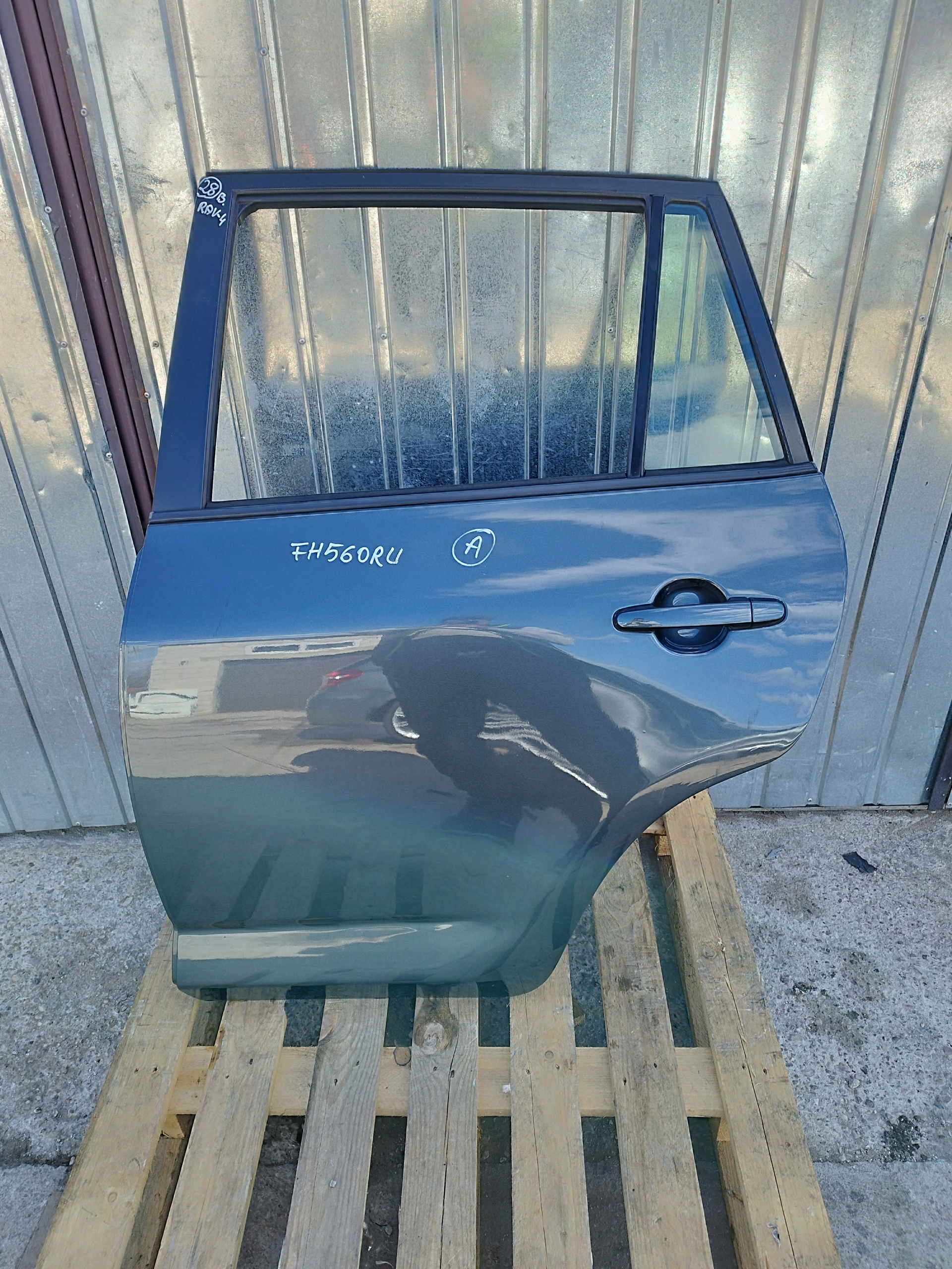дверь левая зад задняя TOYOTA RAV4 III года 2005-2012 Цвет 1E0
