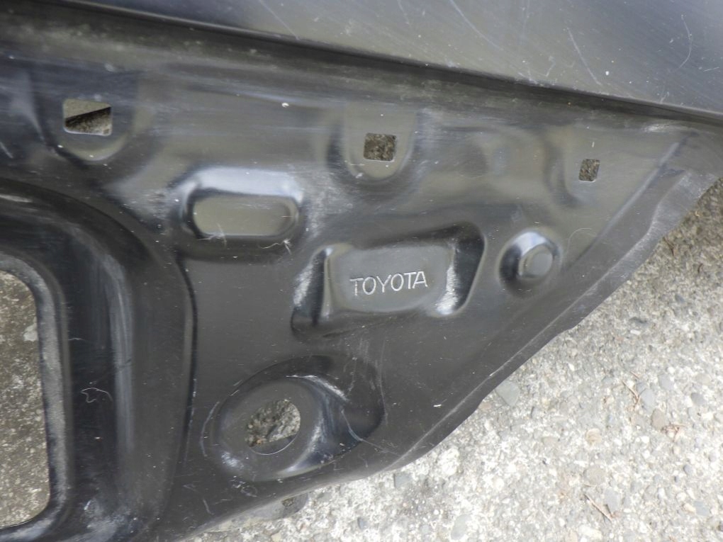 TOYOTA COROLLA E15 Berline 06- Aile Arrière Droite
