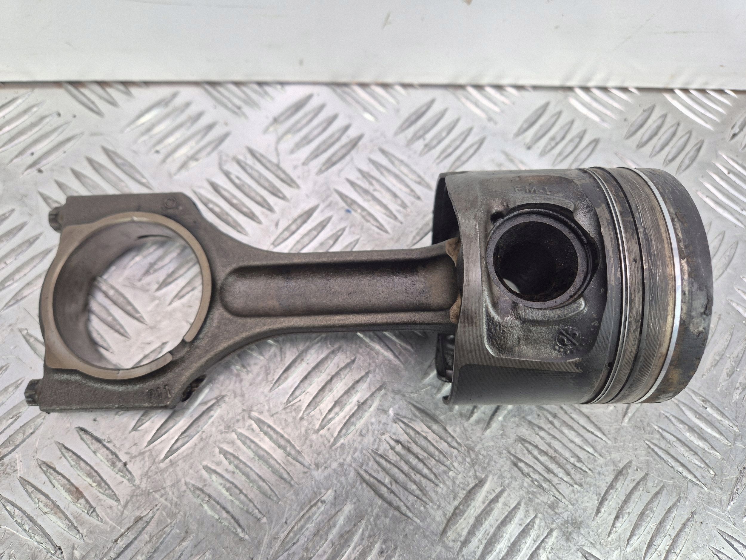 piston with connecting rod BMW 1 E81 120d 0840BB N47D20A
