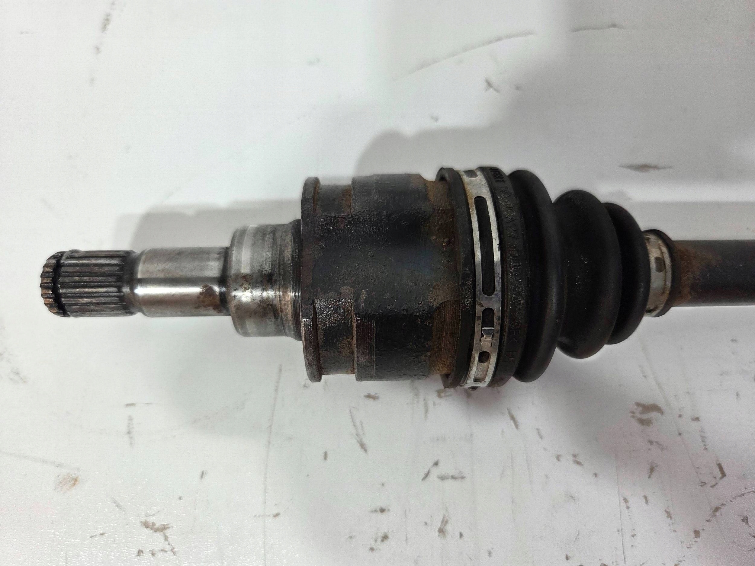 Lexus NX 300H semi-axis rear left=right 42330-42060 (P744)