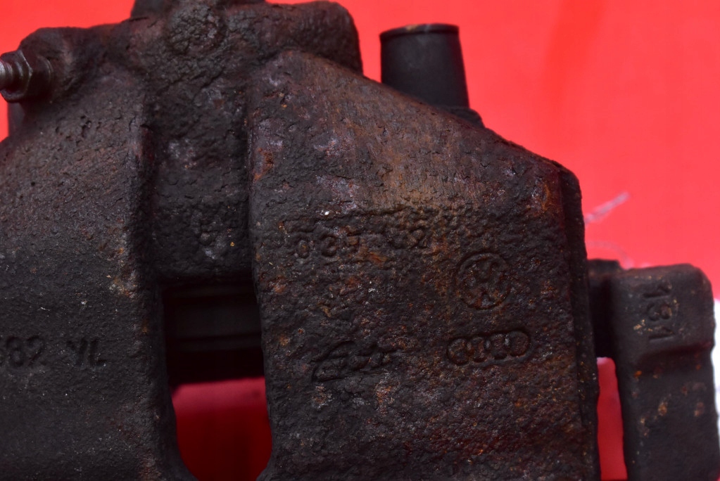 caliper brake right front SKODA SUPERB 2 II 1.6 TDI 105 KM 08-13