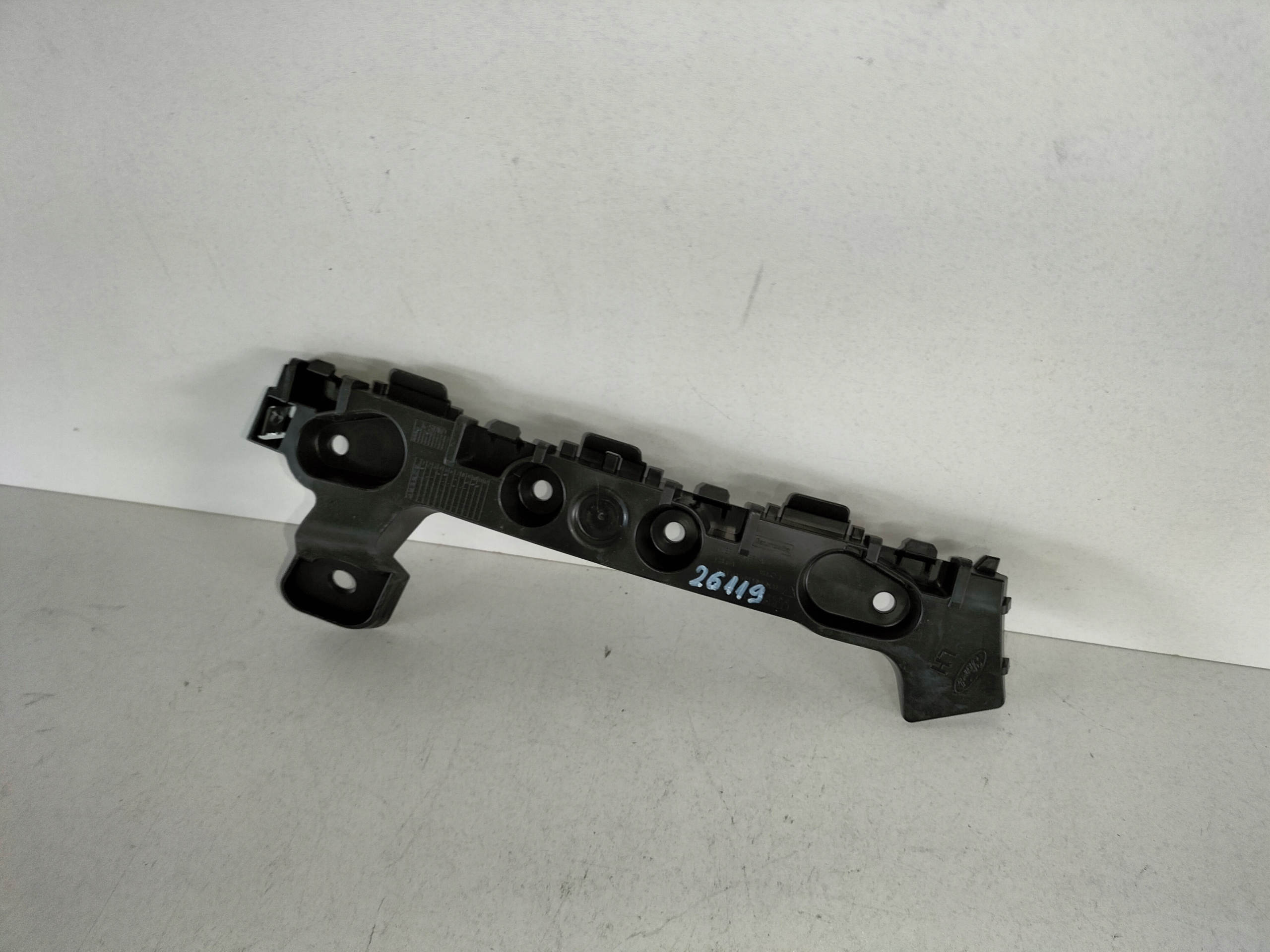 bumper bracket rear part left FORD FIESTA MK8 17