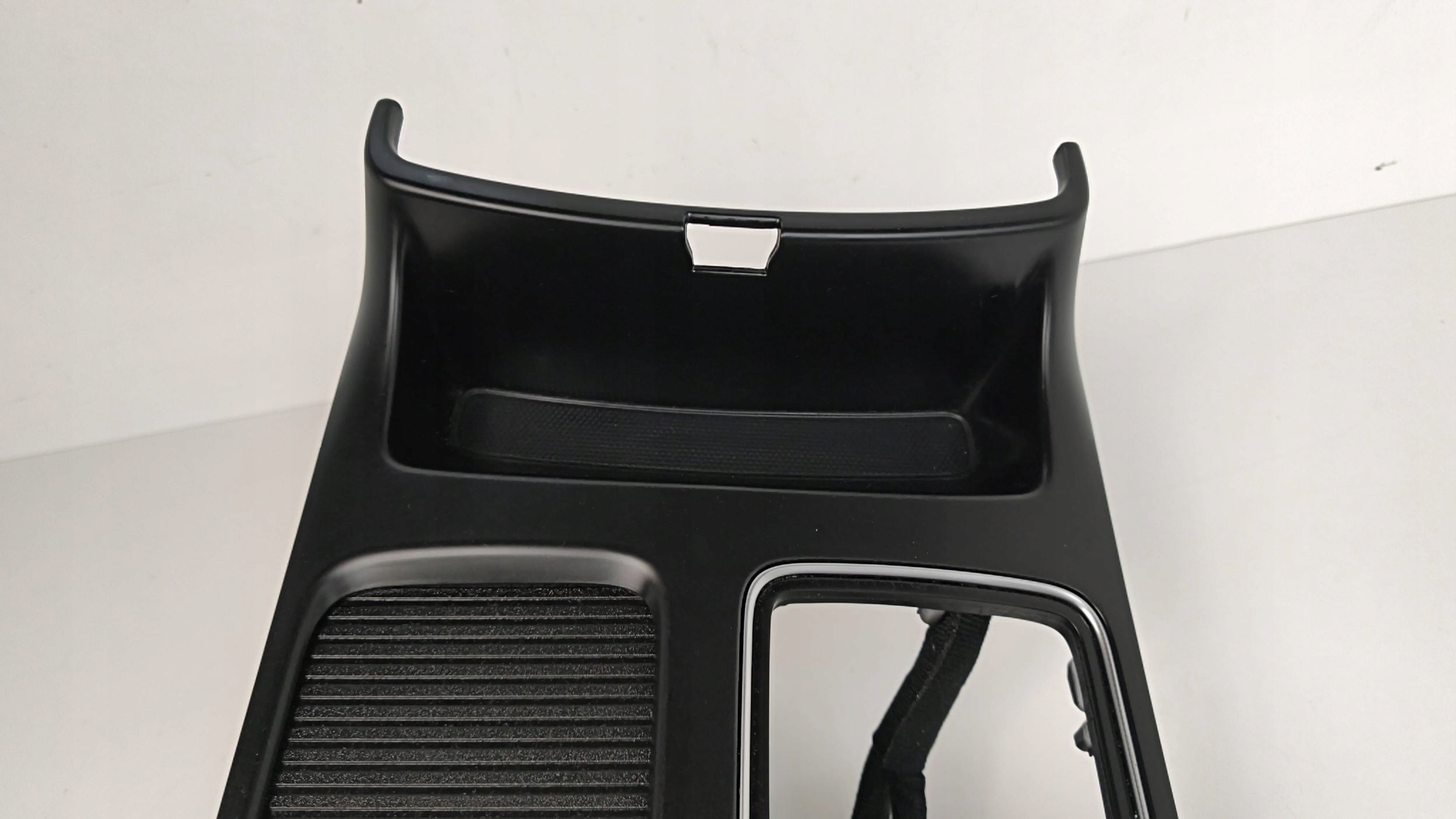 KIA Sorento III frame passenger compartment Tunelu Srodkowego 84651-C5000