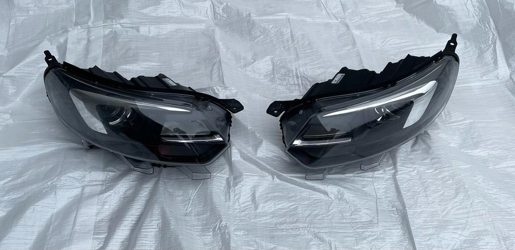 XENON PRAWY LEWY PRZÓD ZAFIRA LIFE NOWY ORYGINAŁ