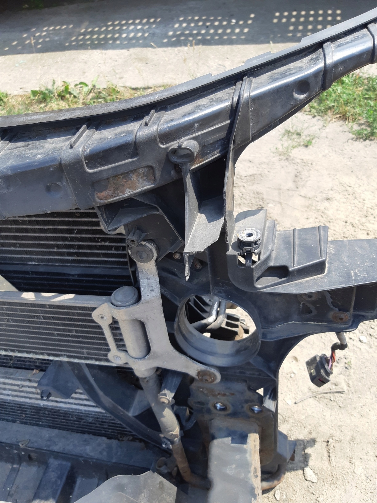 AUDI Q7 4L 4.2 TDI support panel for radiators complete fans pillar radiator