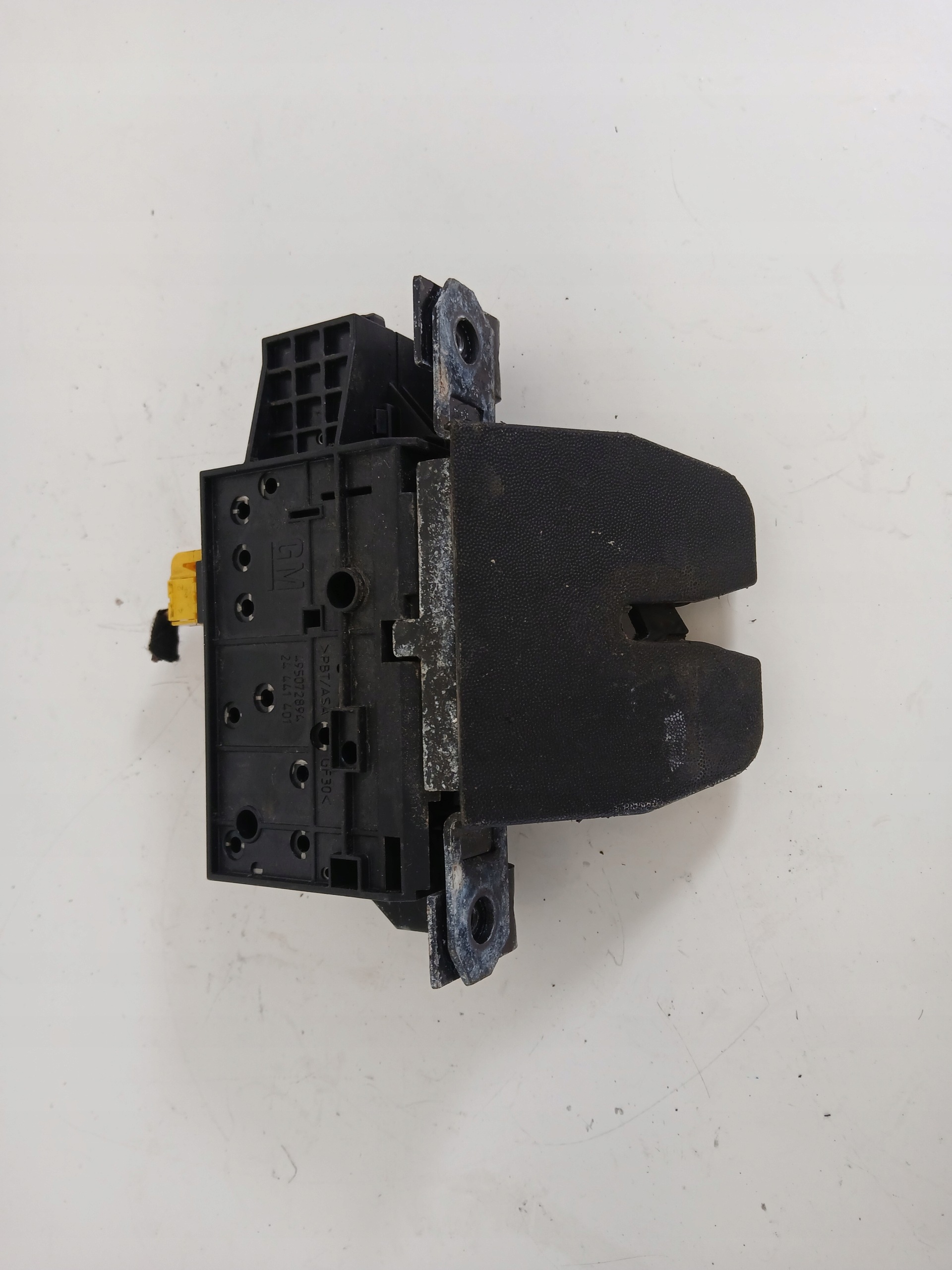OPEL VECTRA C lock bonnet boot 24441401