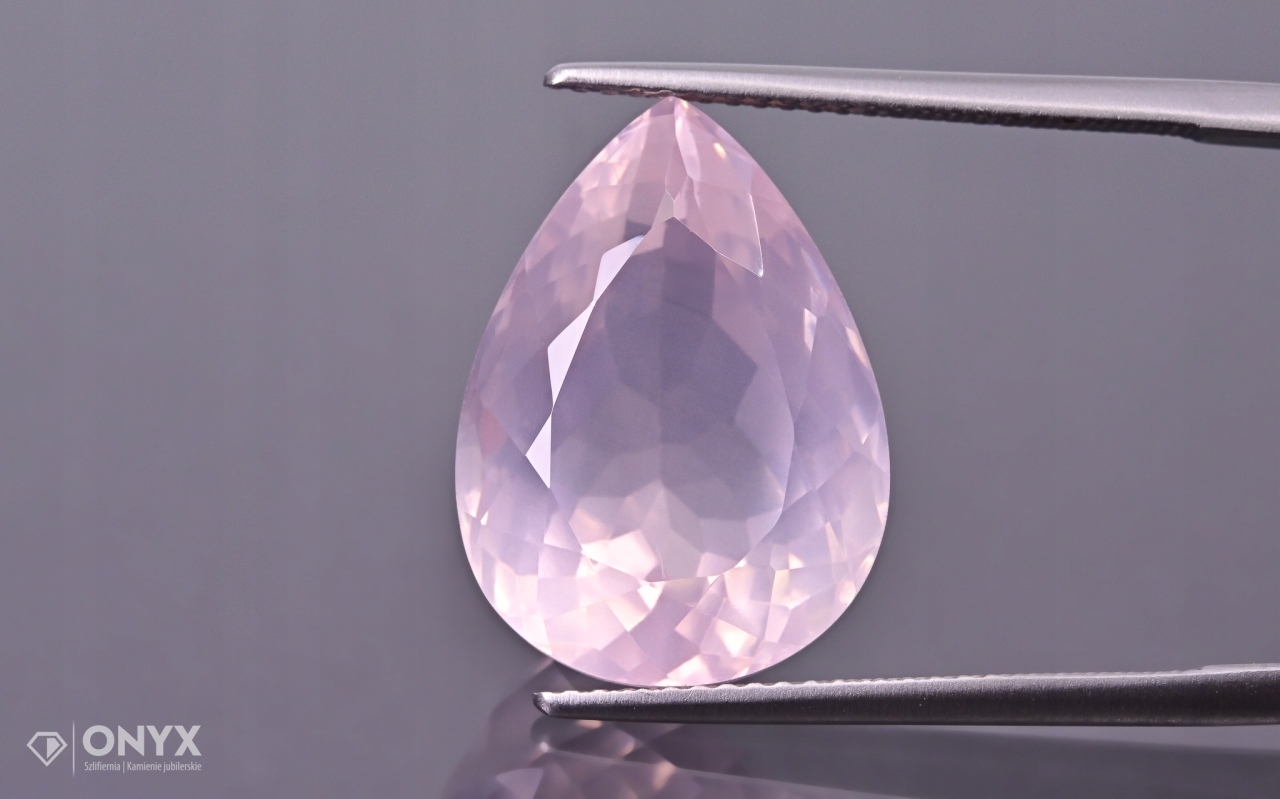 Růženín fazetovaný slza 18x13 mm