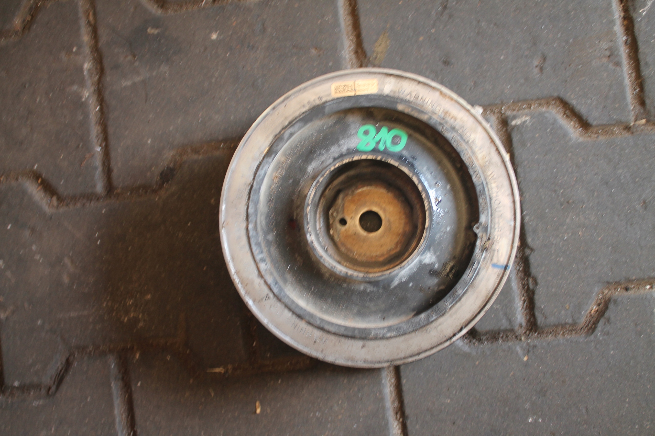 810. Riemenscheibe AUDI 059105251DP