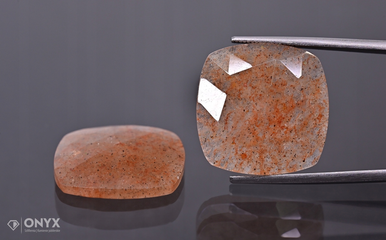 Jahodový křemen fazetovaná růžice Para cushion 1