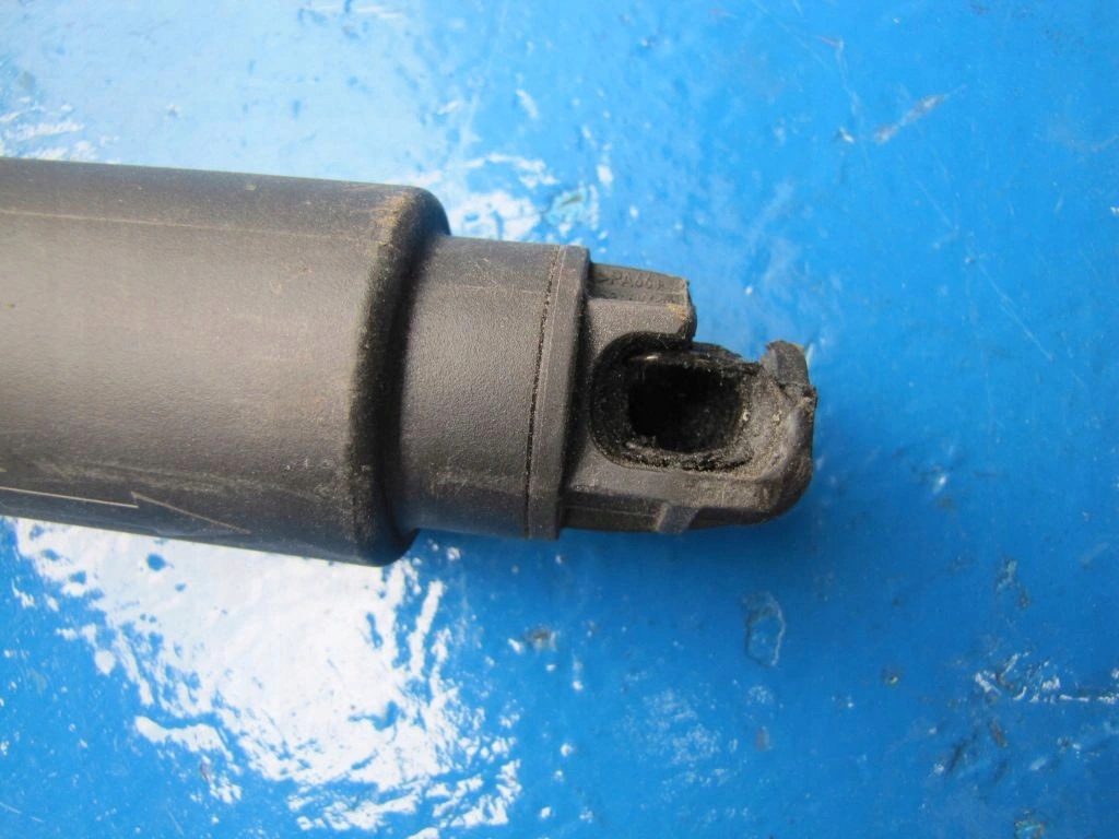 VOLVO V90 CC - damper bonnet boot ELEKTR.