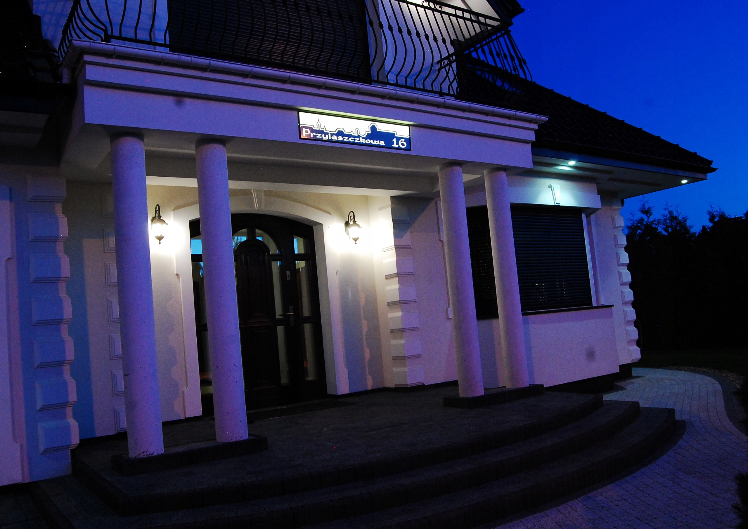 70x30 - NUMER DOMU Podświetlana Tablica led adres ulica baner nr domu 230v Waga produktu z opakowaniem jednostkowym 4 kg