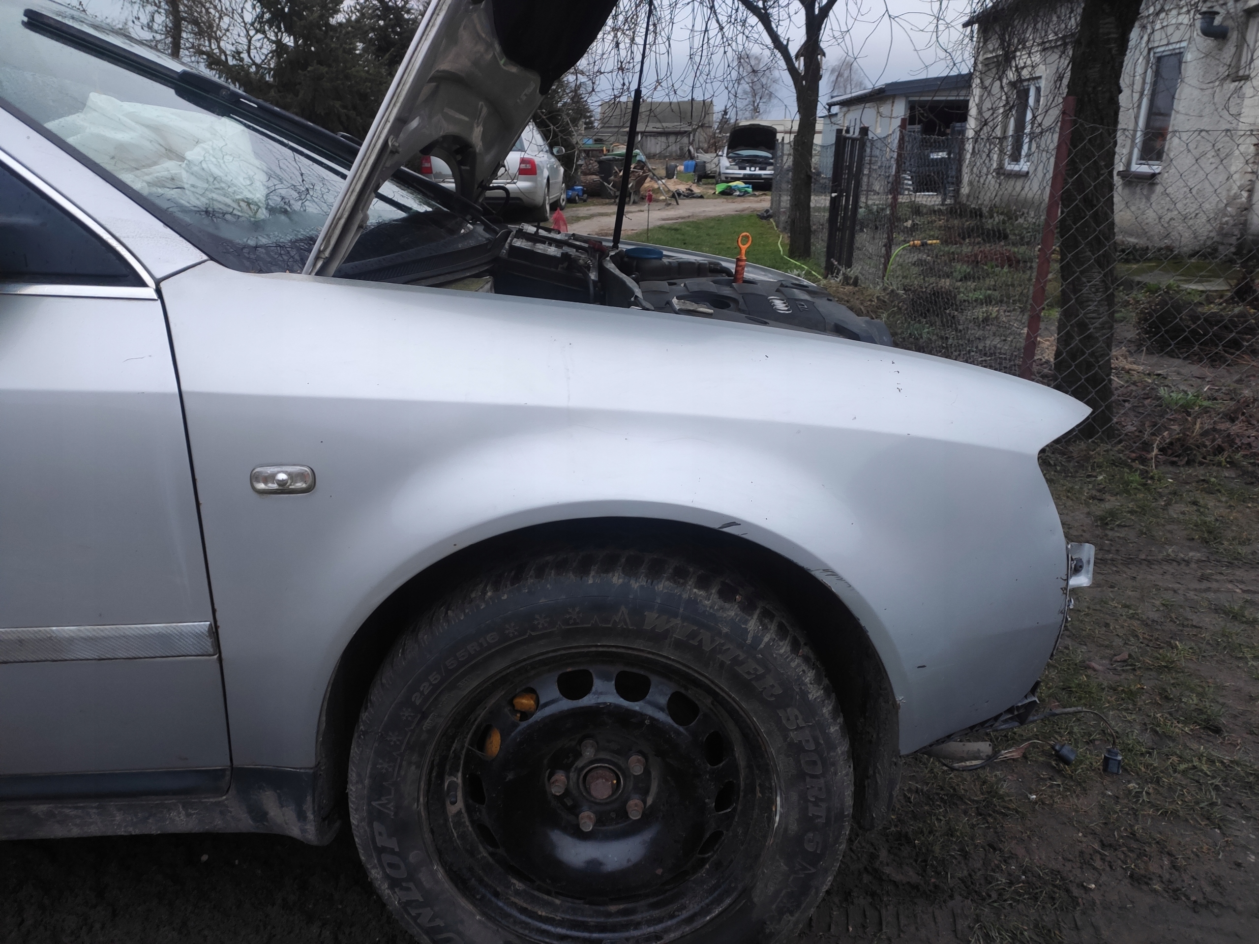 BŁOTNIK PRAWY PRZEDNI PRZÓD LY7W AUDI A6 C5 LIFT 01-04